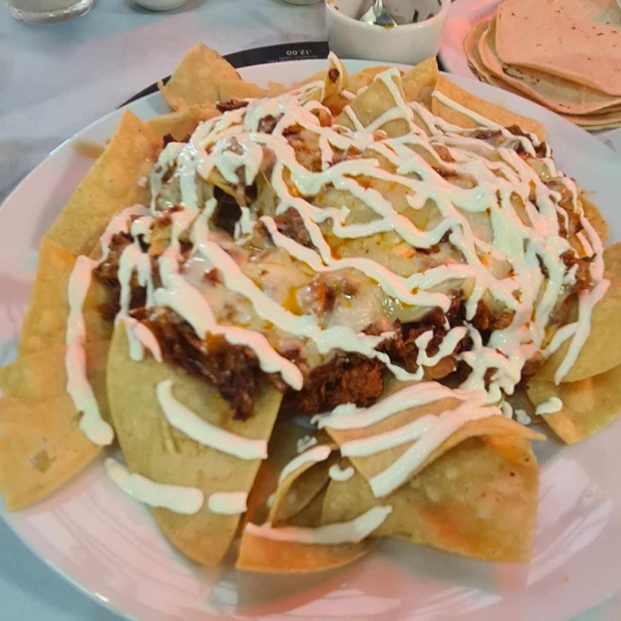 NACHOS CON CHORIZO