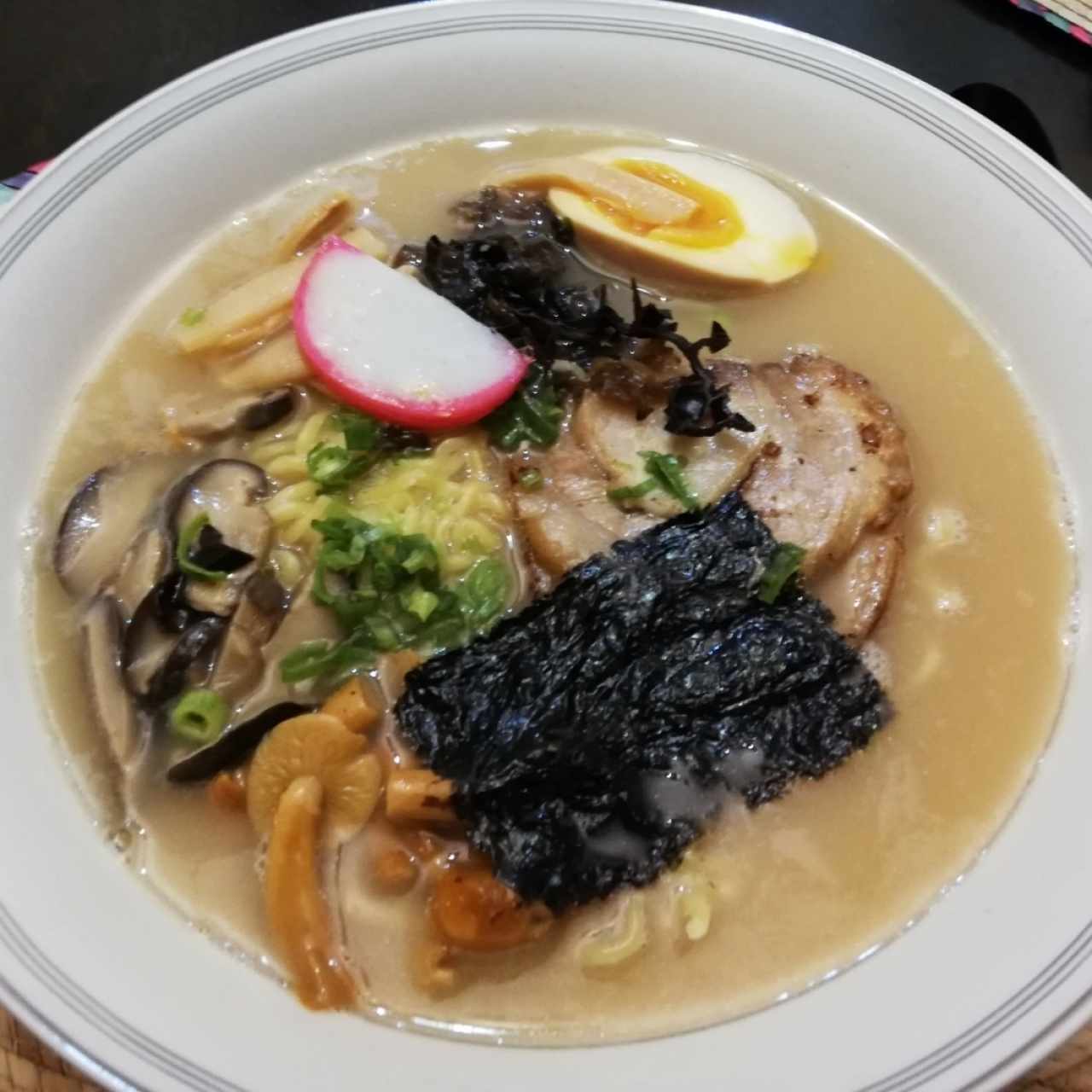 delivery - ramen tonkotsu 