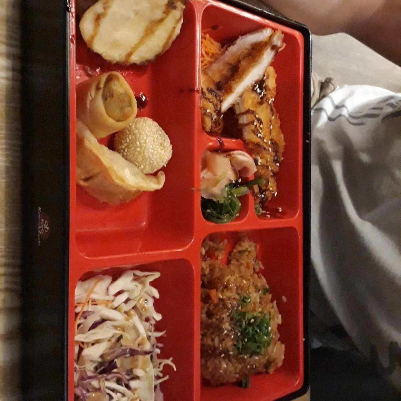 Bento box - Yakimeshi set