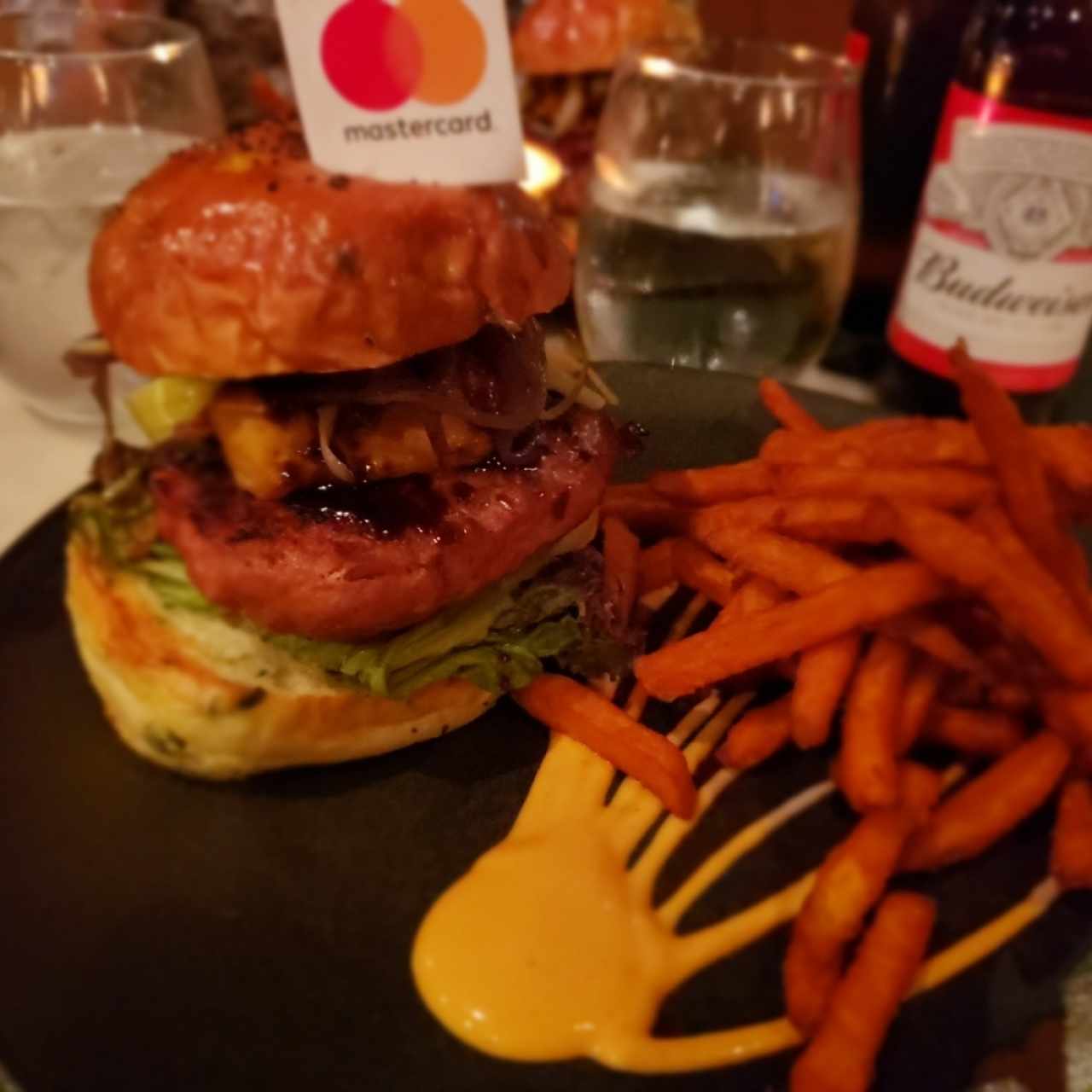 El Santanazo Burger 