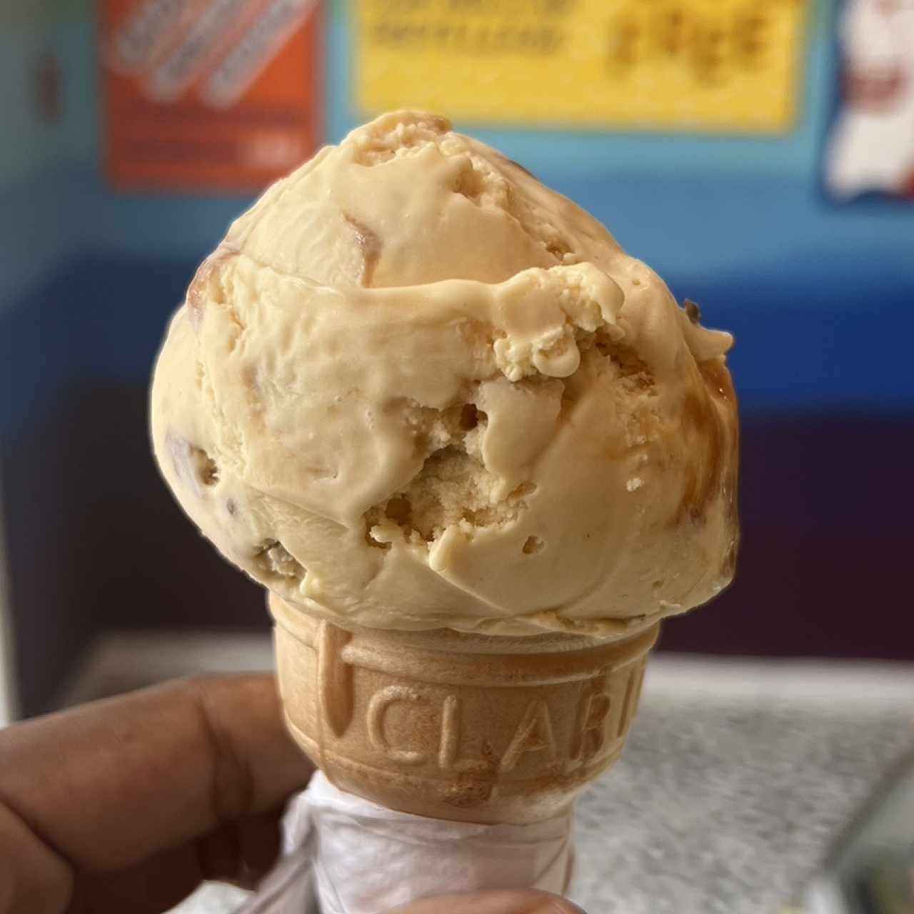 Helado con bailey’s -caramelo salado-nueces tostadas