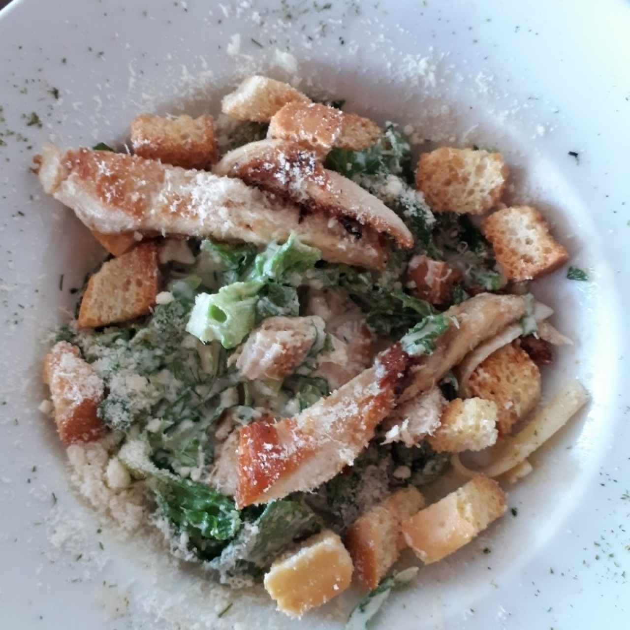 Ensalada Caesar con pollo