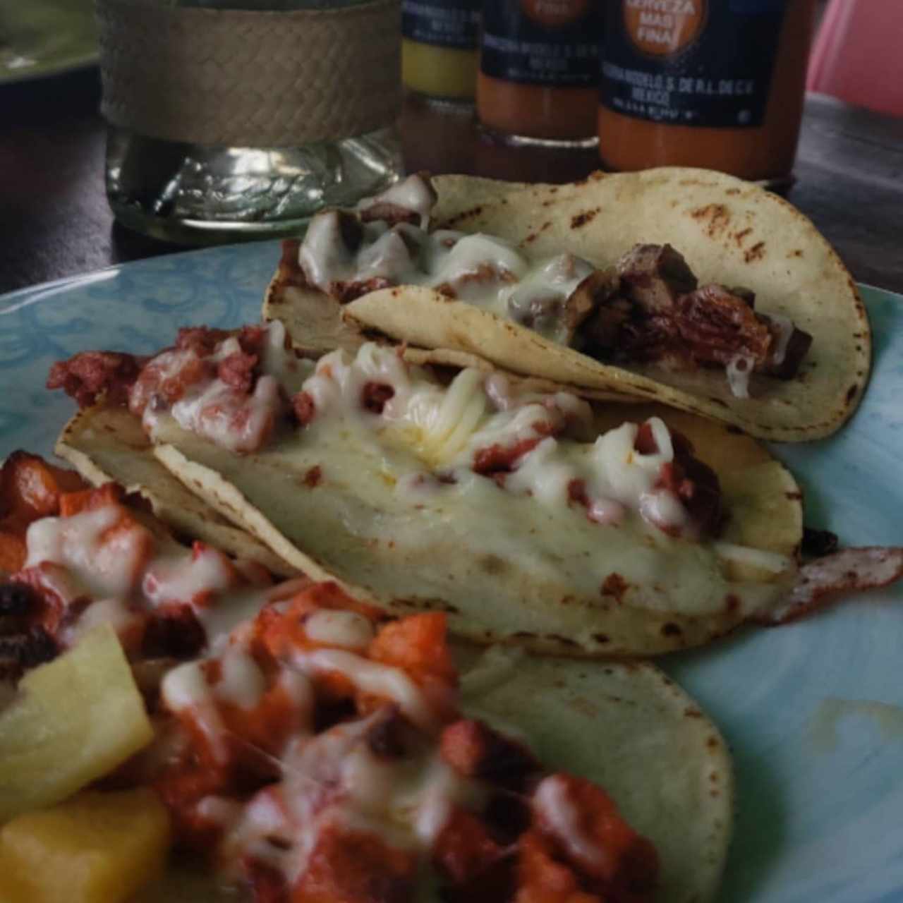 tacos variados con queso