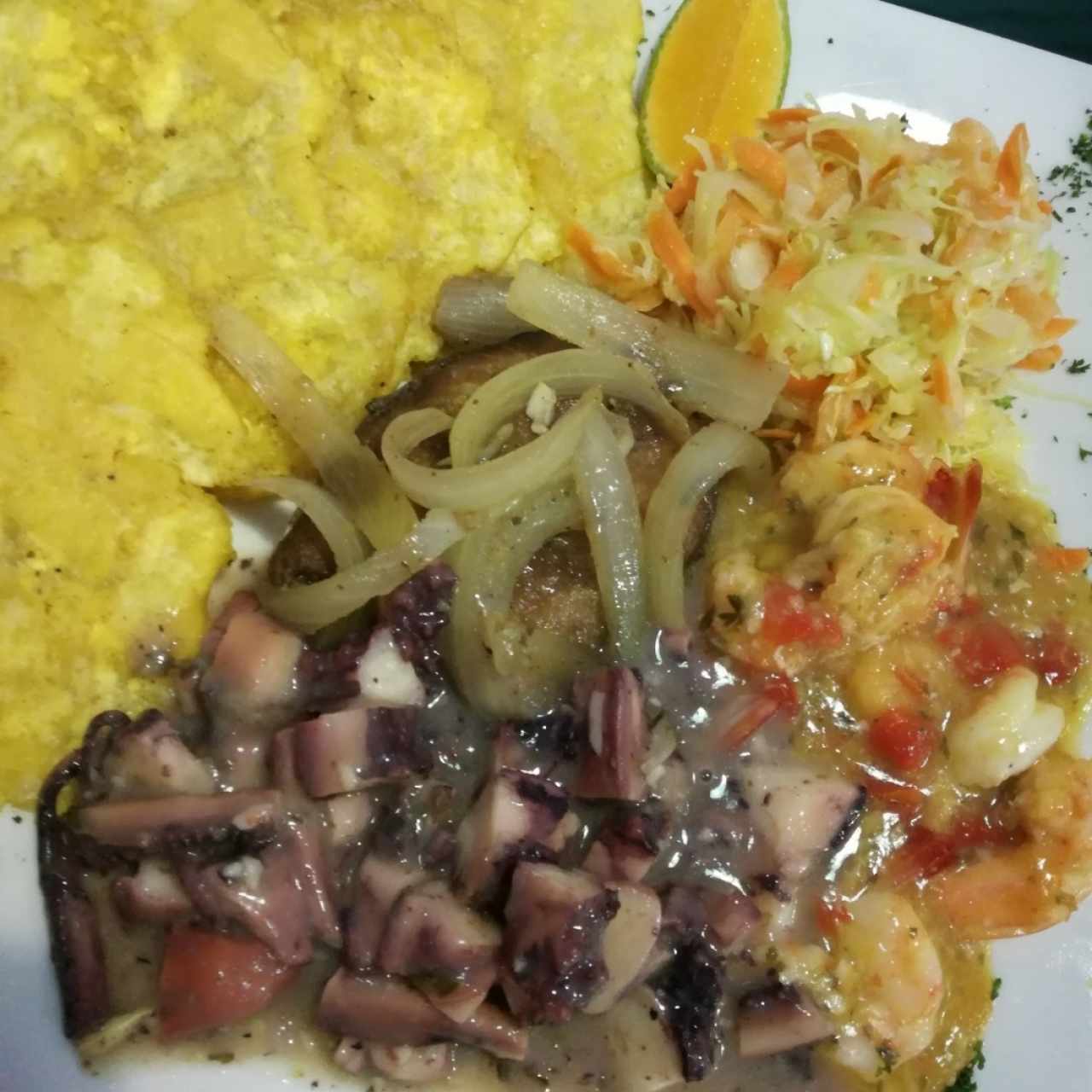 Platos Bocas City, Calle #2 pulpo, camarones y escabeche