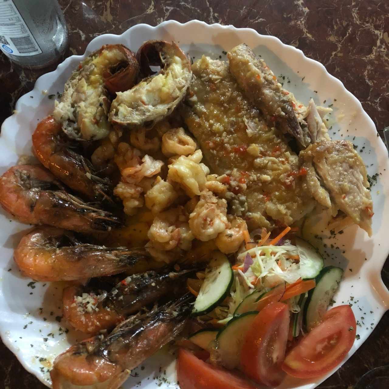 mixto de mariscos para dos personas