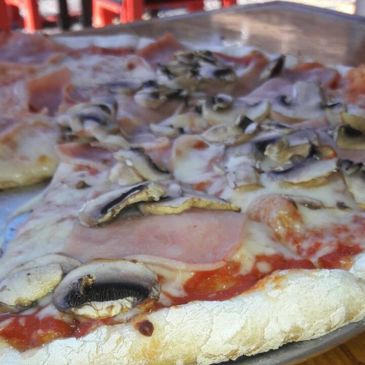 pizza de pollo con hongos 