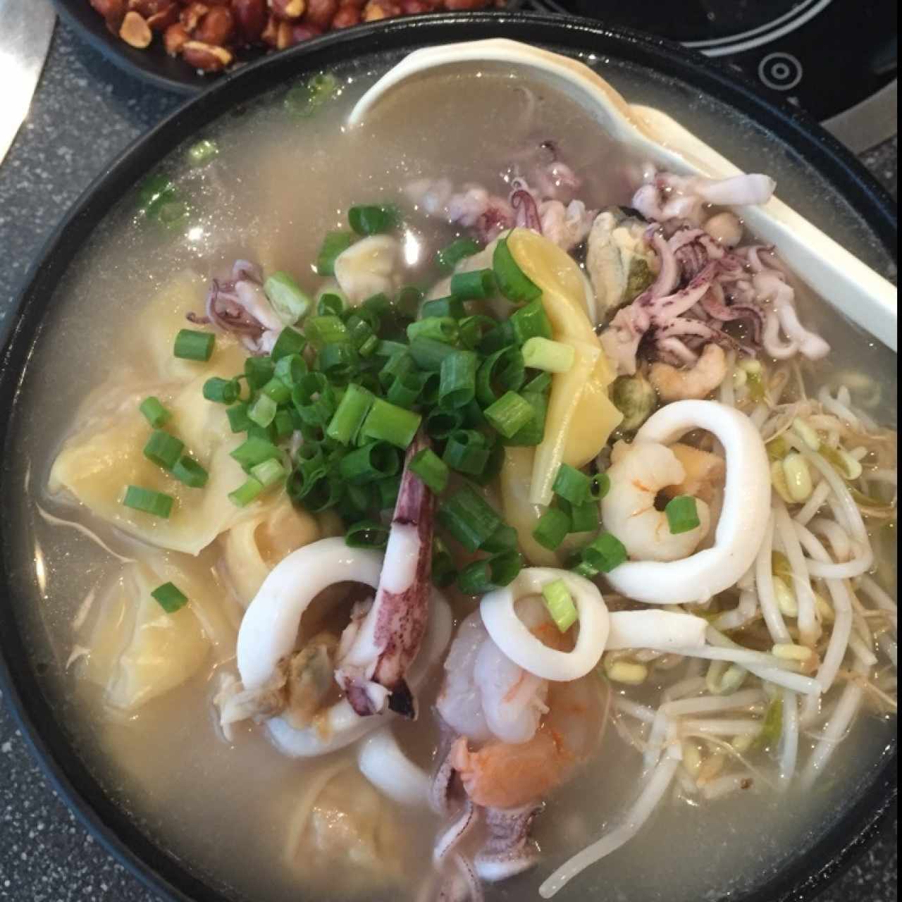 SOPA DE WANTON JADE