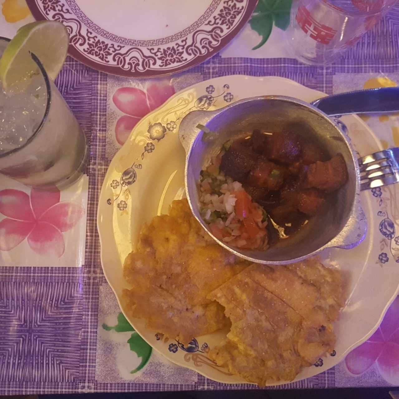 Chicharrón en Salsa de Tamarindo