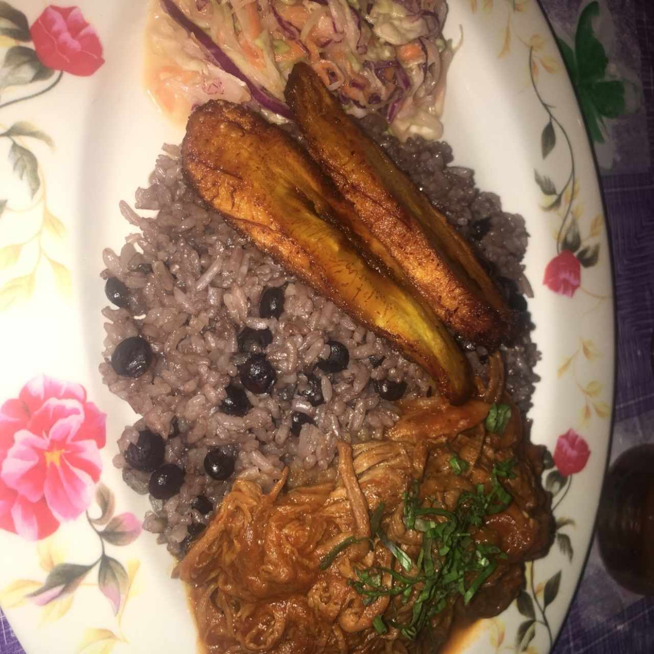 ropa vieja con arroz con guandú