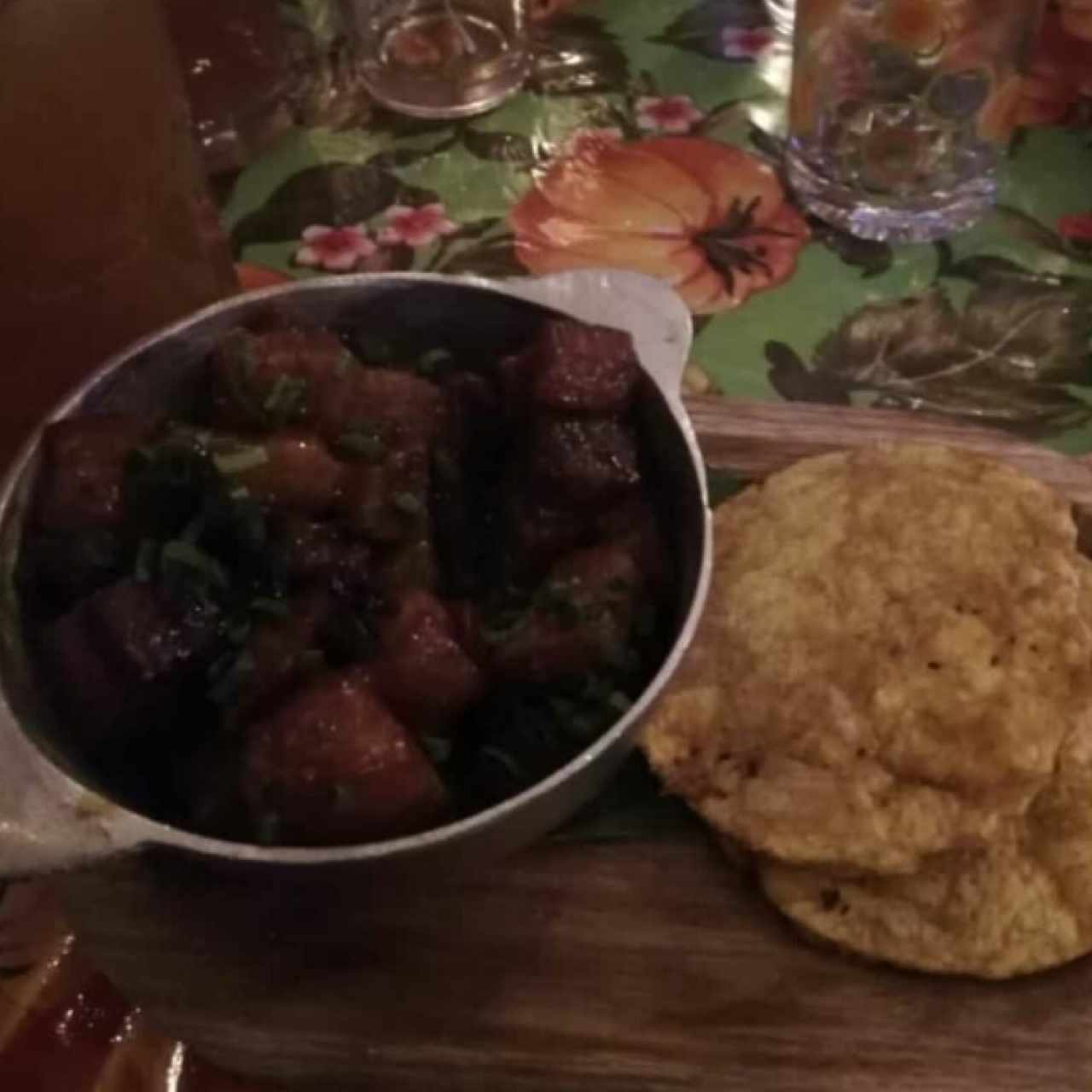 Chicharron en salsa de tamarindo