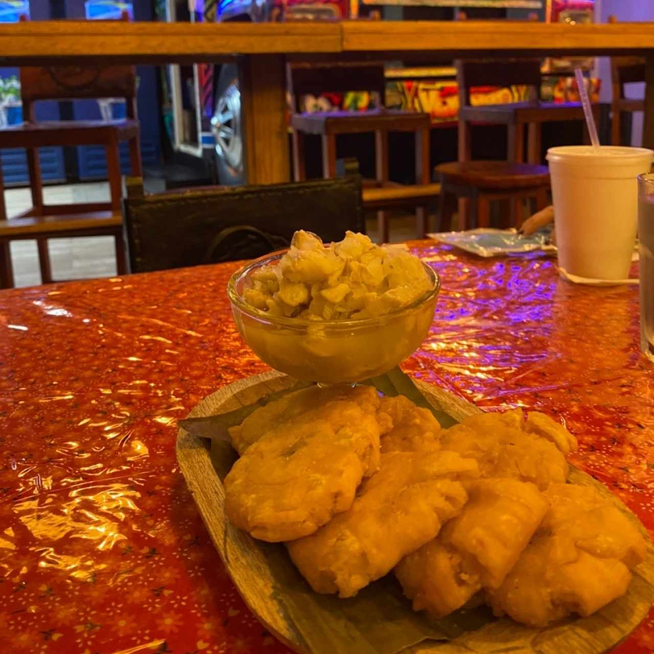 ceviche con patacones