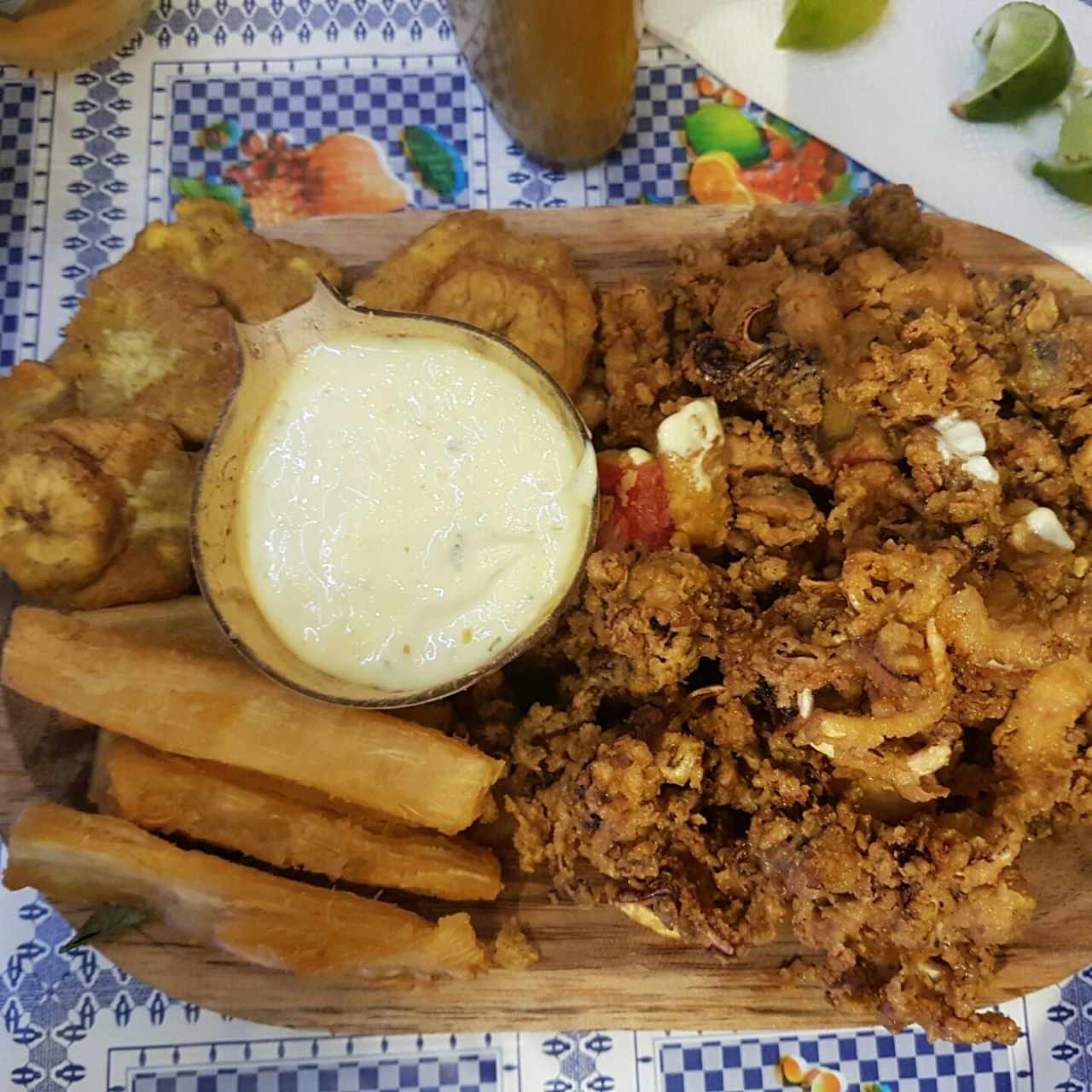 frito de mariscos 