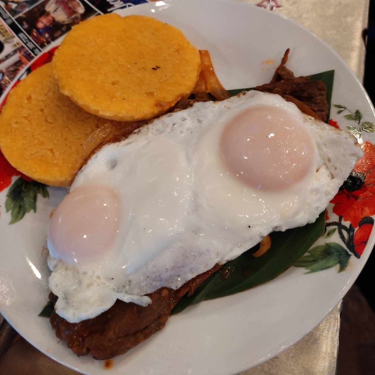 bistec encebollado