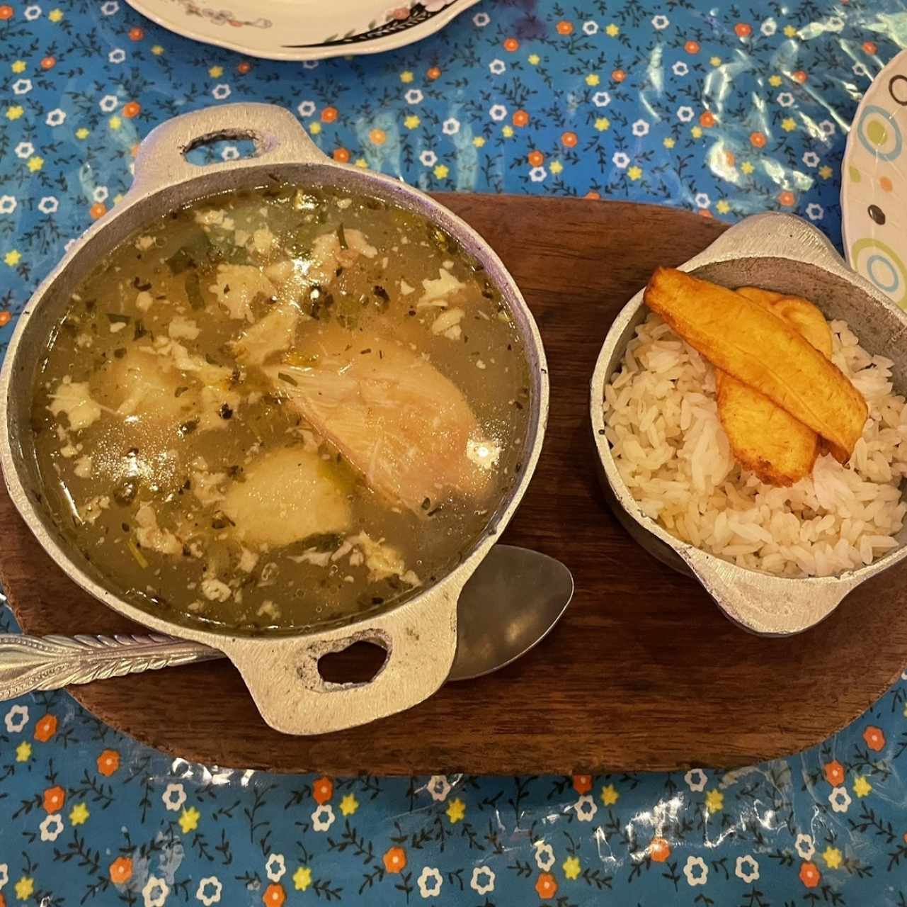 Sancocho de gallina a la leña