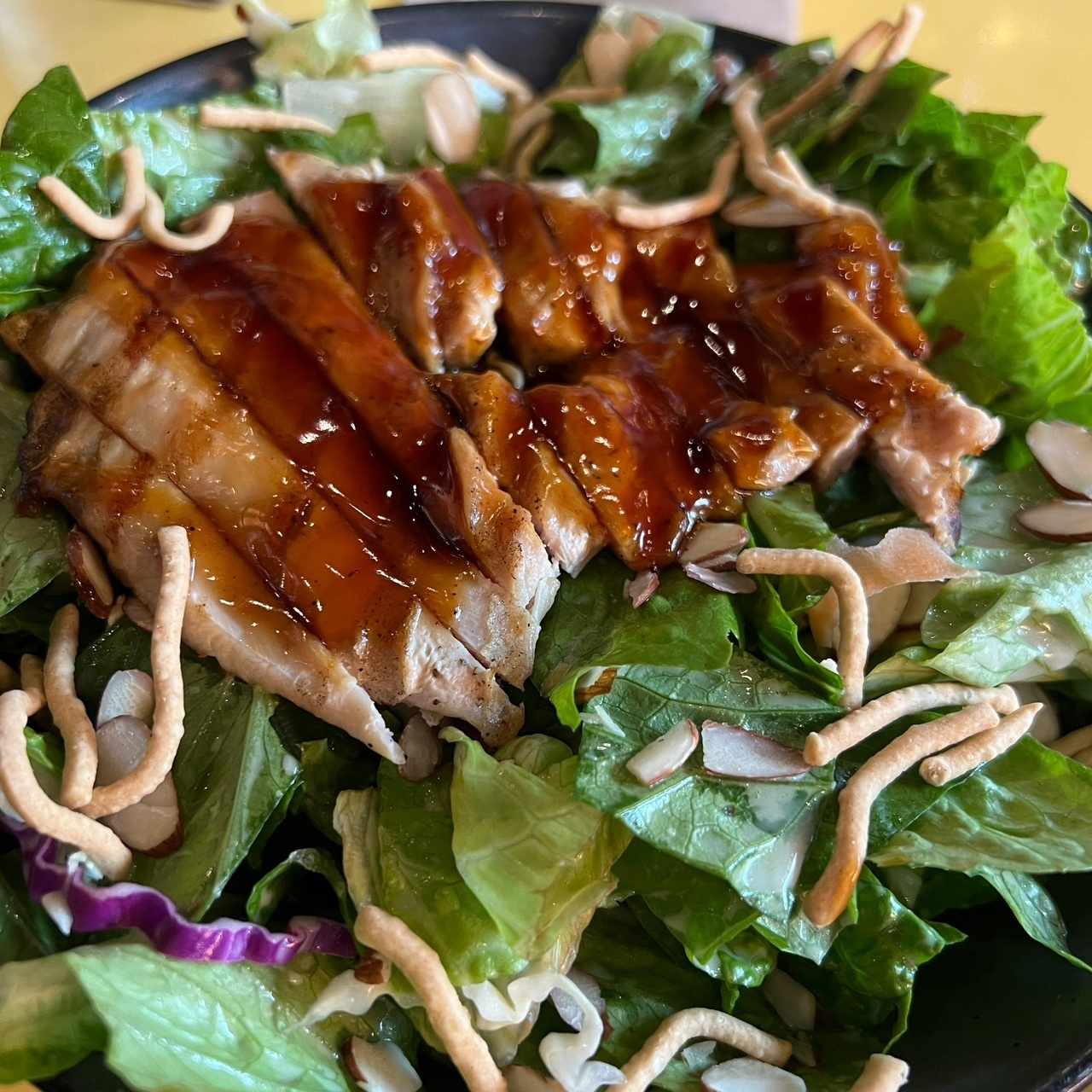 Ensalada oriental de pollo