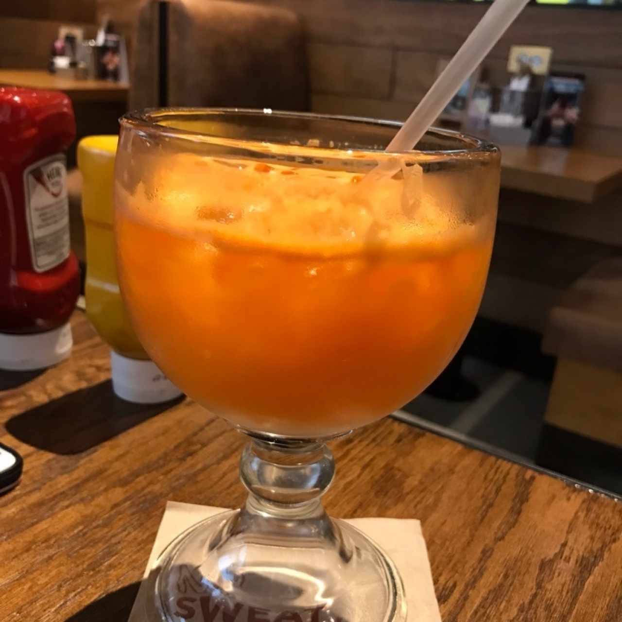 jugo narutal de naranja y zanahoria