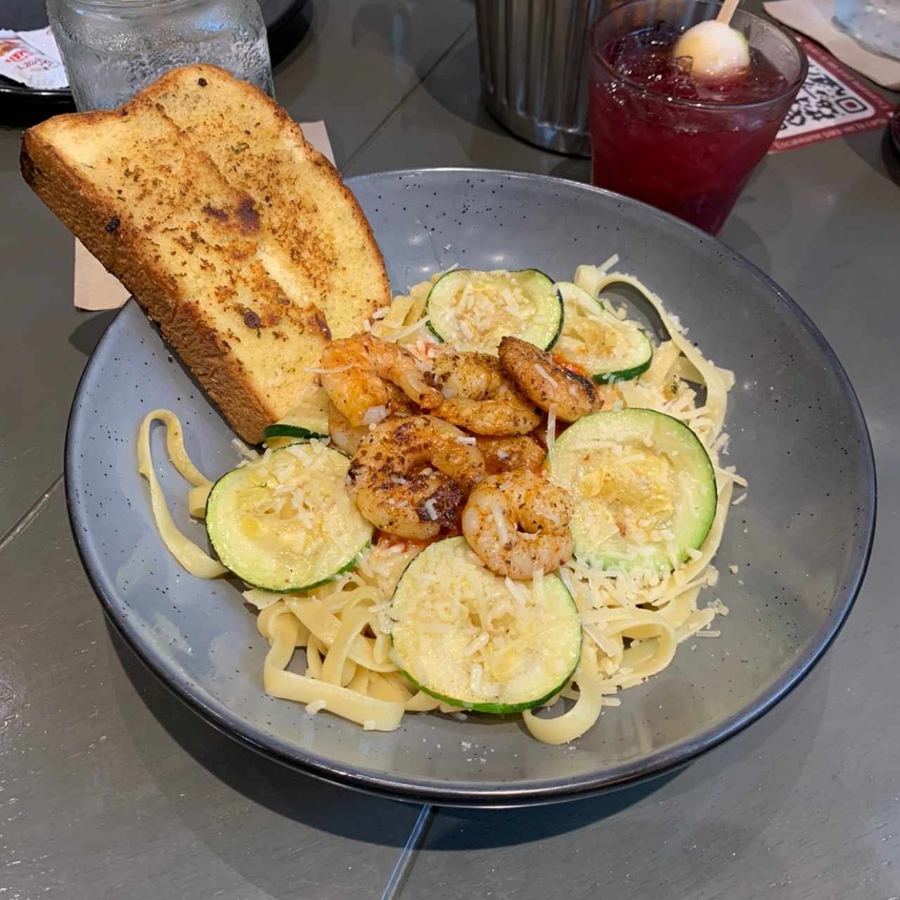 Pastas - Fettuccine Blackened con camarones