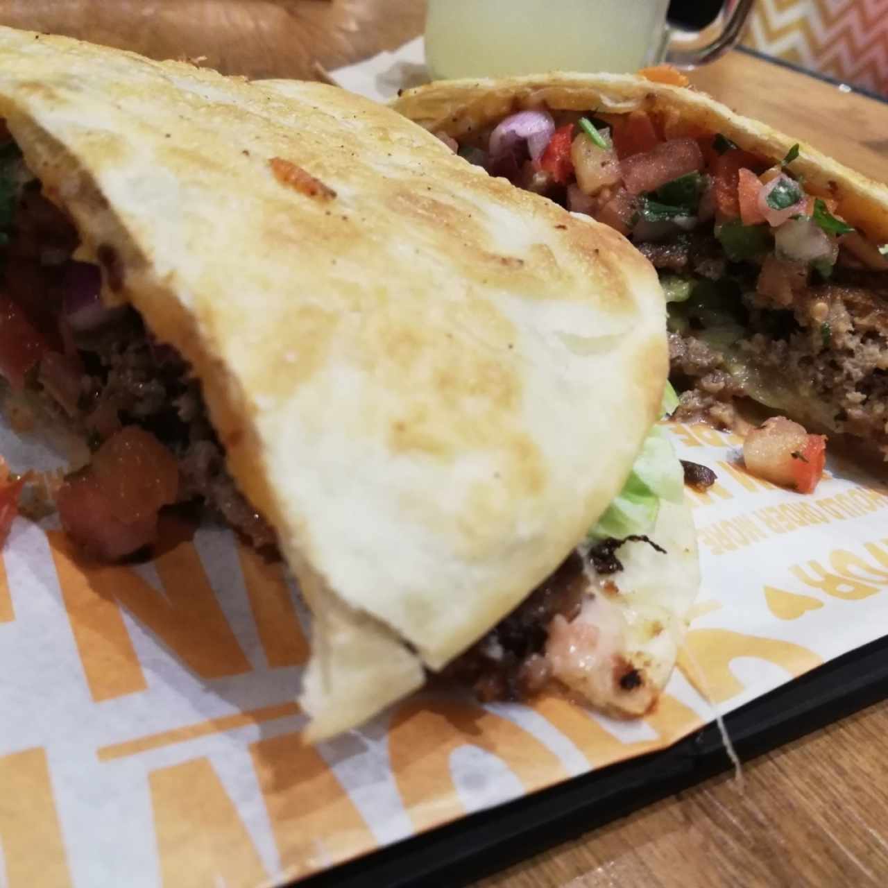 hamburguesa quesadilla