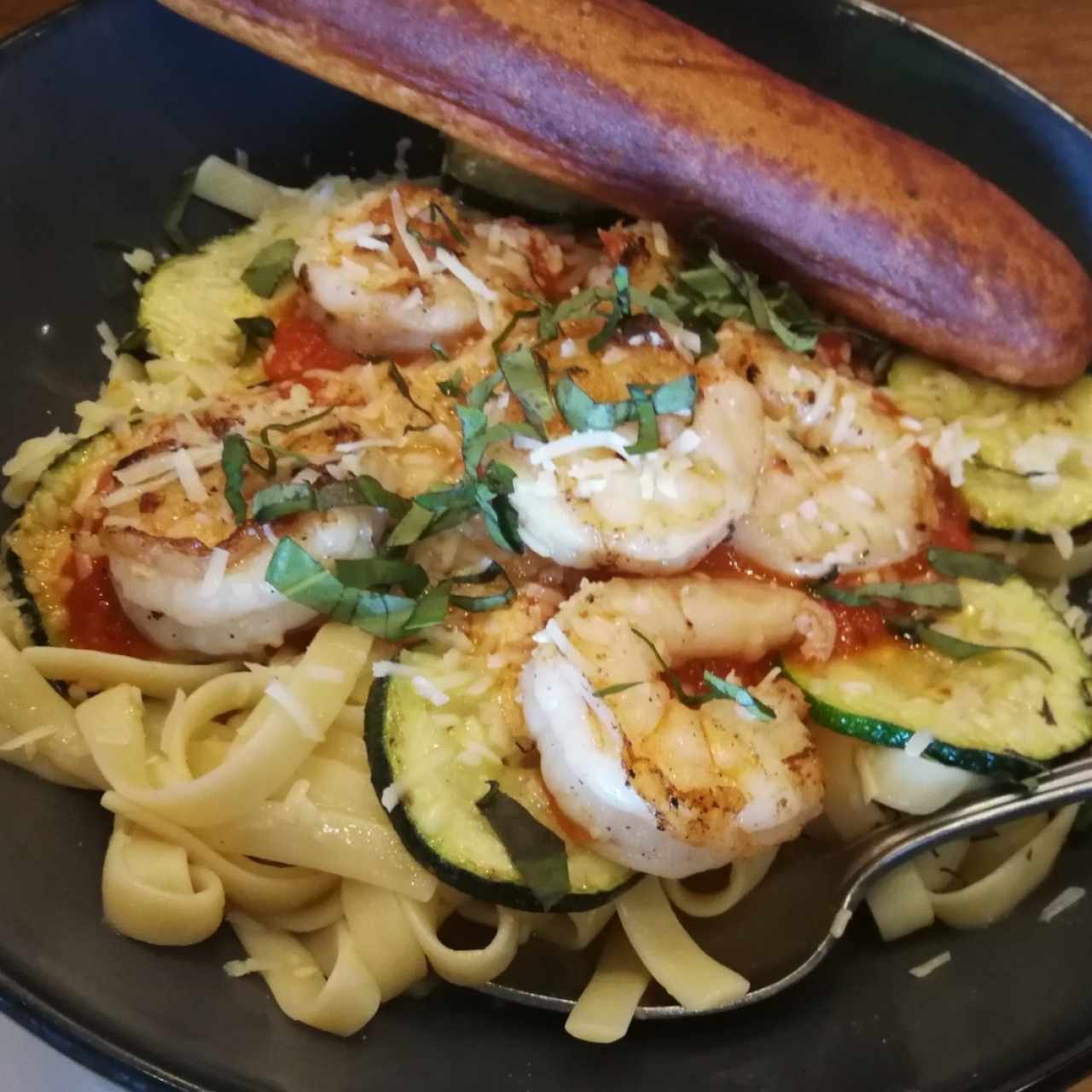 Fetuccini con Camarones