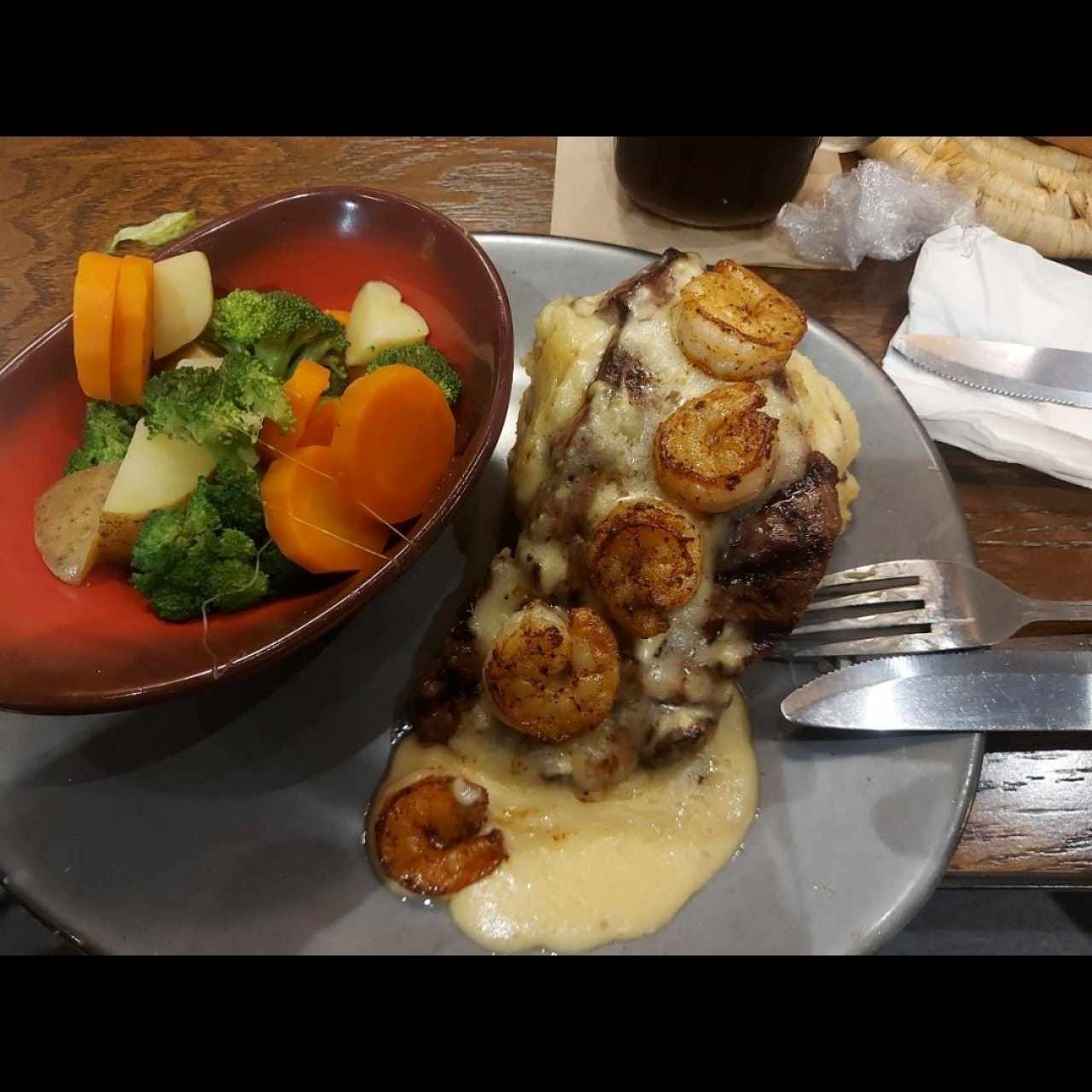 Shrimp'n Parmesan Sirloin