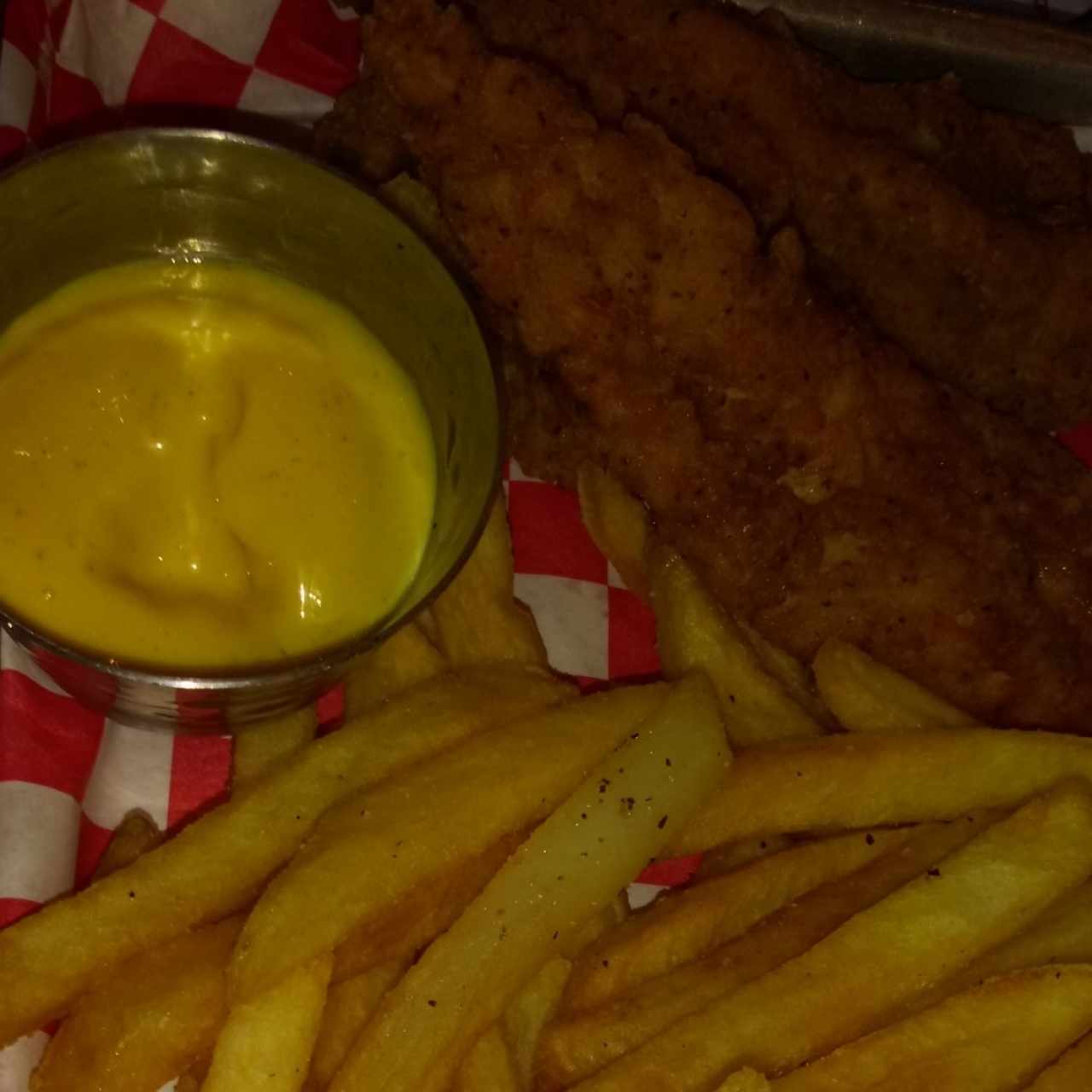 chicken fingers (menú niño)