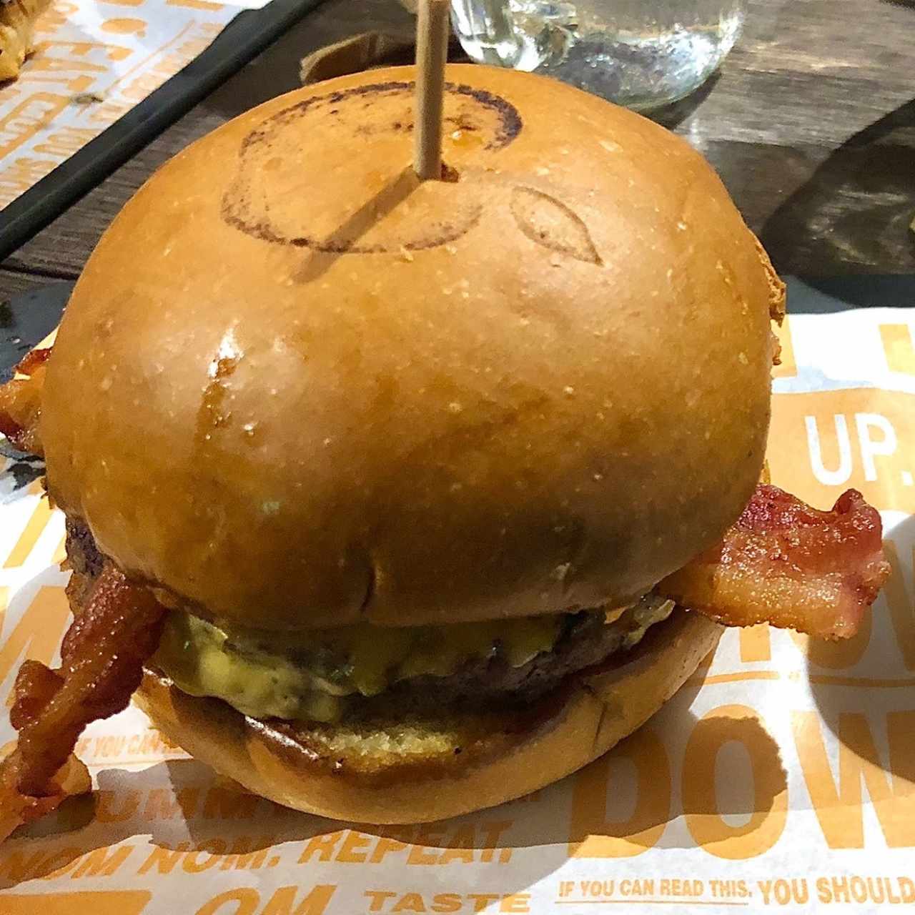 Bacon Cheedar Cheese Burger