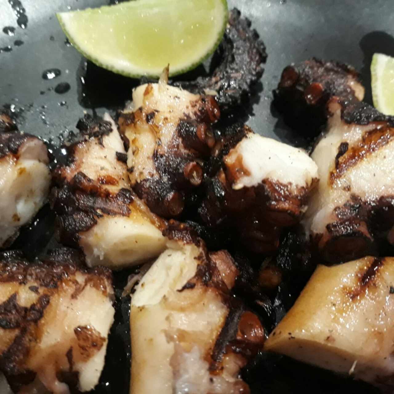 Pulpo al carbón