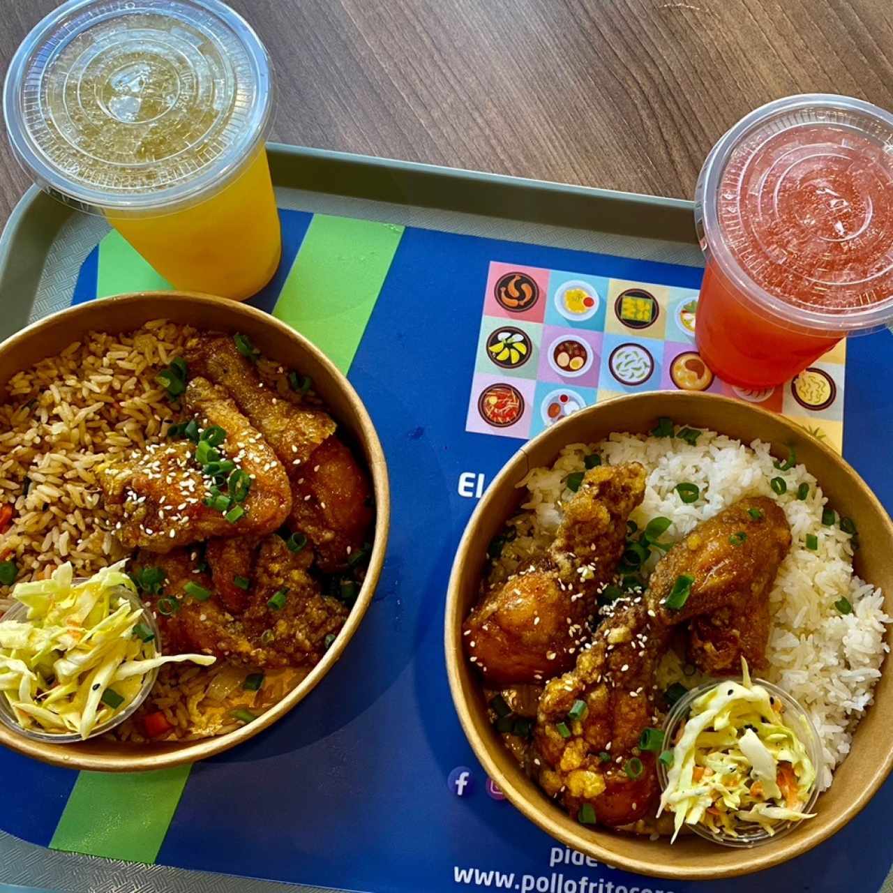 Combos - Honey Butter Chicken ( uno con arroz con vegetales y el otro con arroz de jazmin ) bebidas de Piña con Canela y Fresa con Gengibre