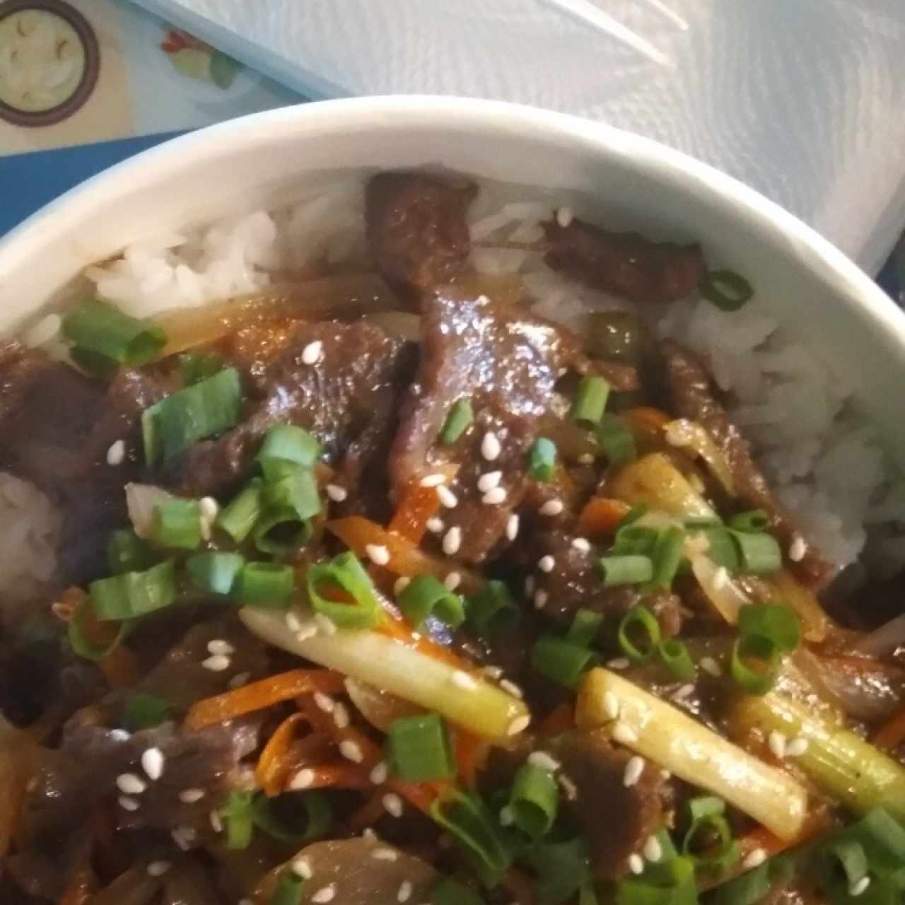 bulgogi con arroz de jazmin