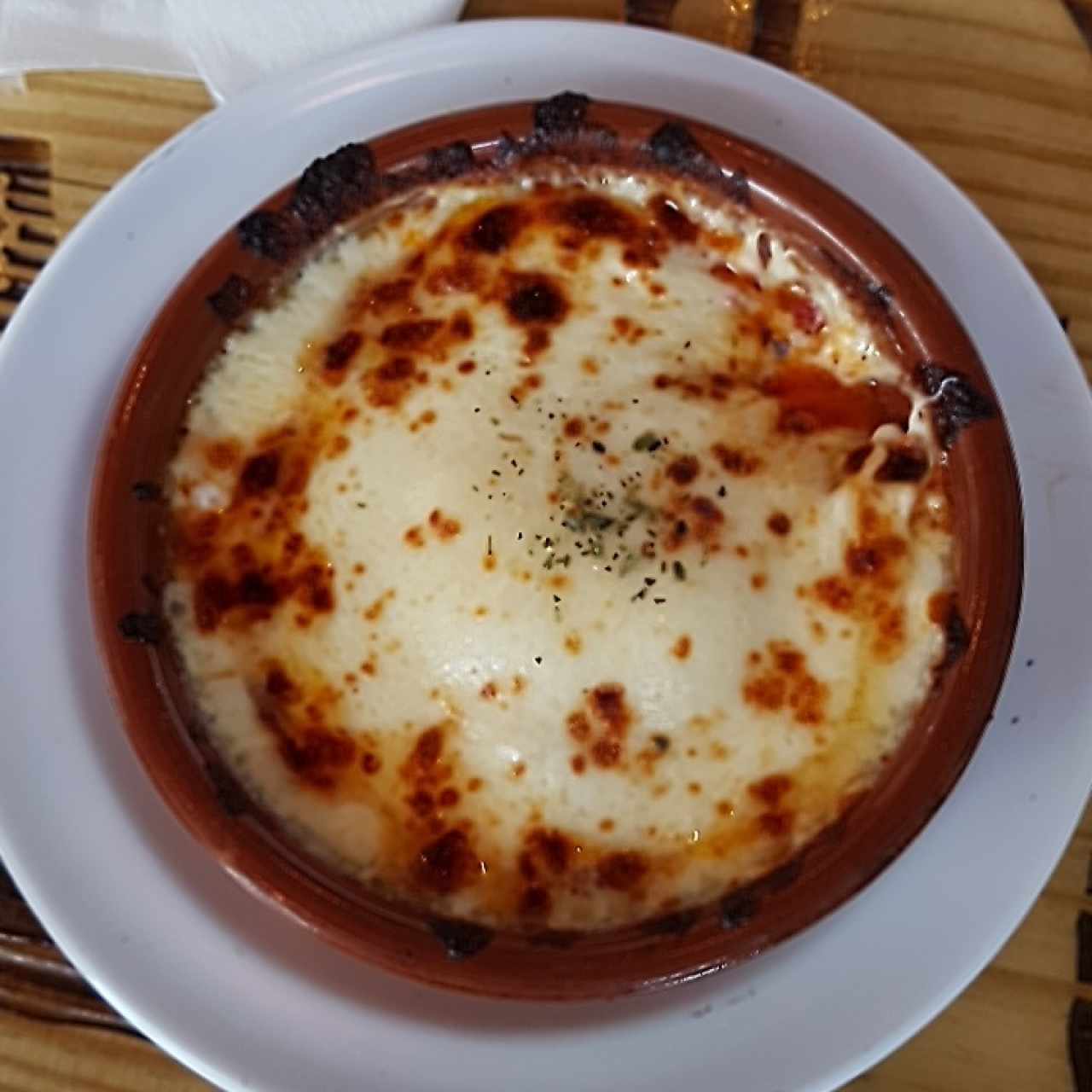 queso fundido con chorizo