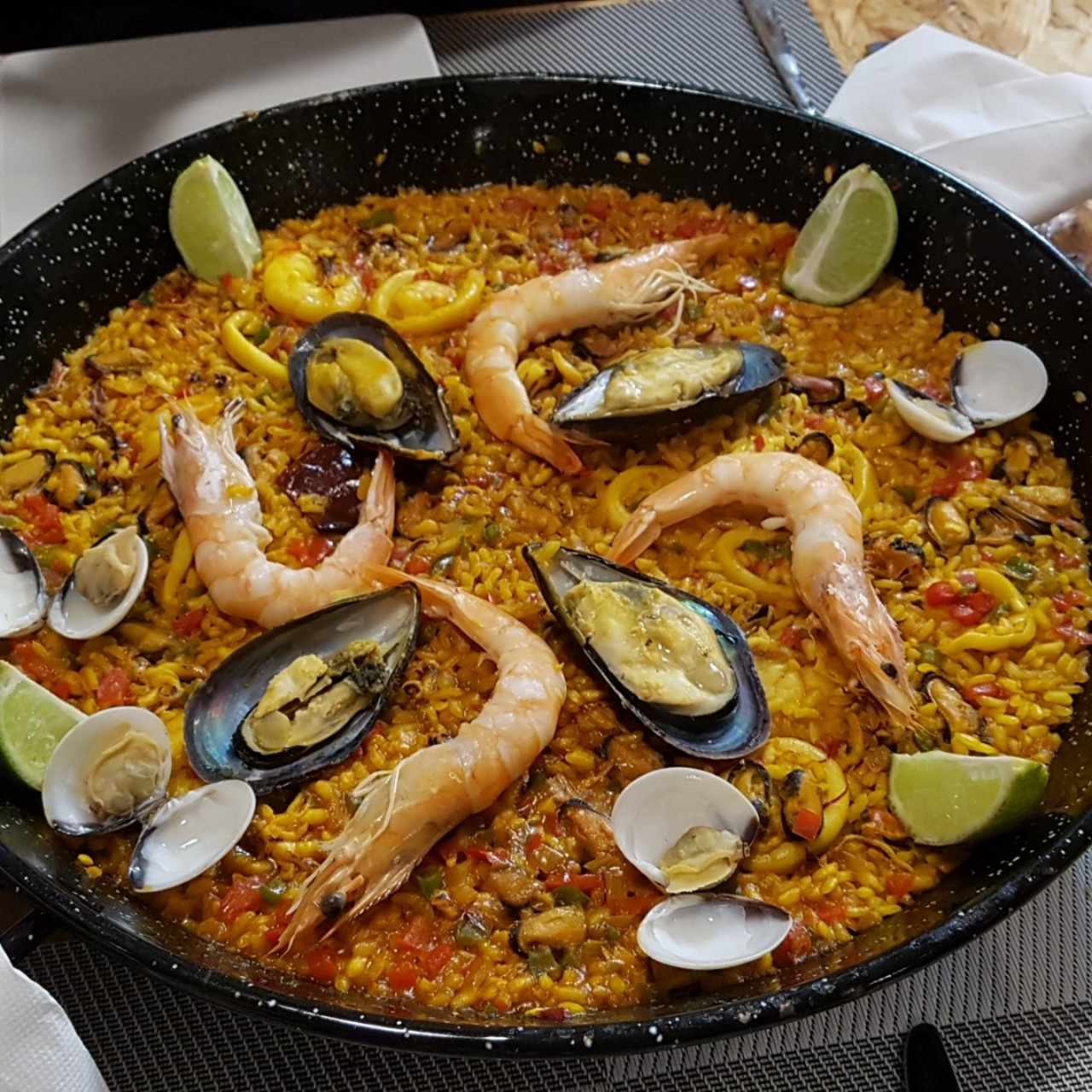 paella de mariscos