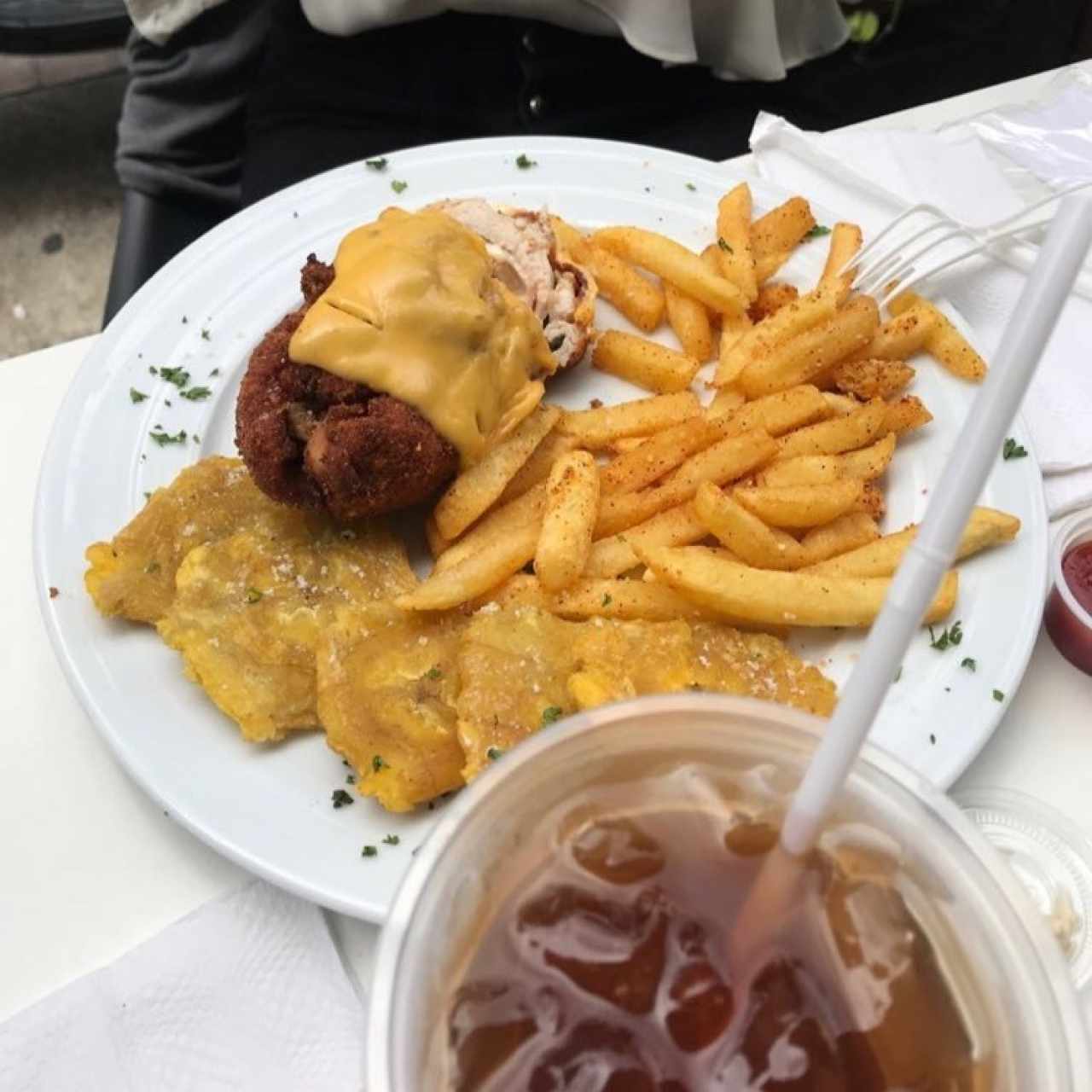 gordon bleu con té frío