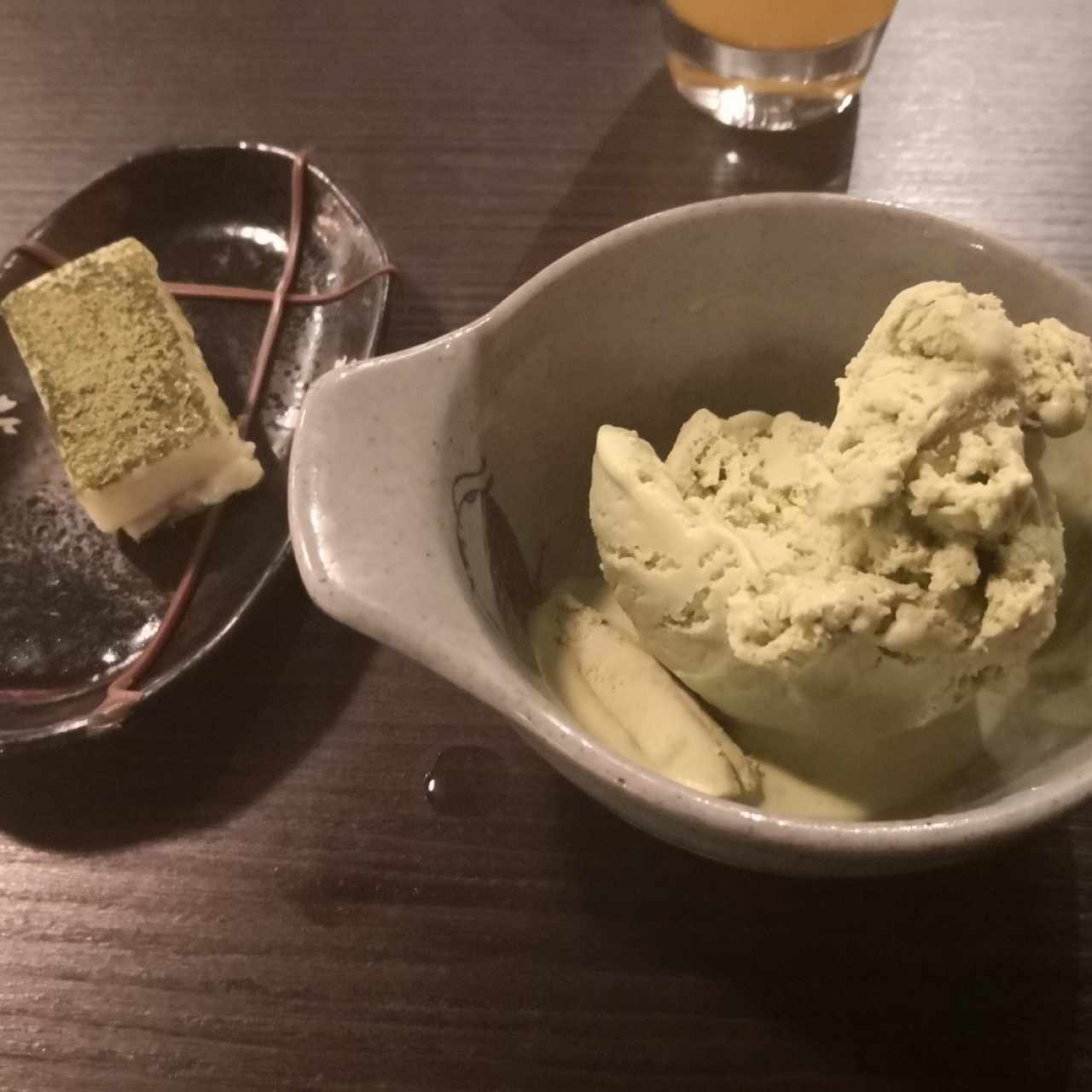 DESERTS - MAGURO TIRAMISU y Helado Matcha