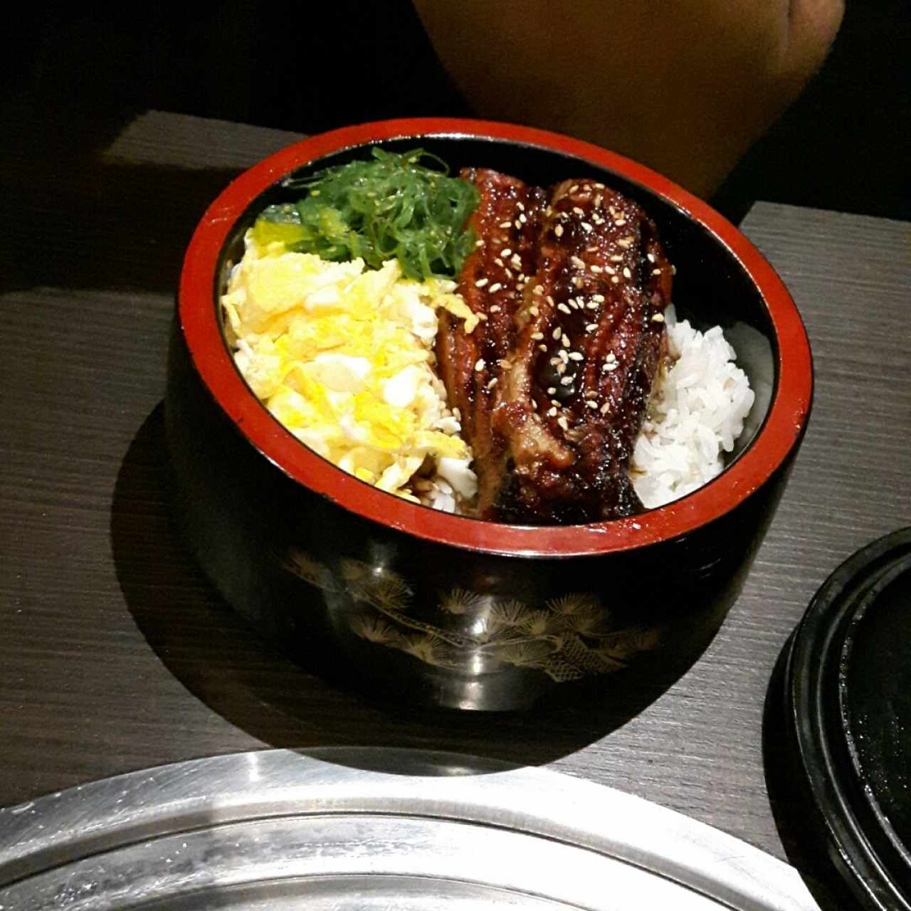 Unagi Set (anguila)