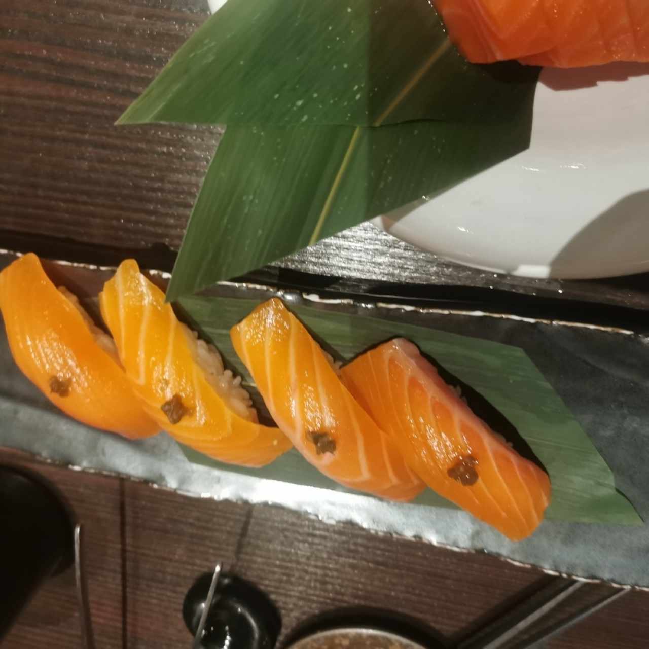 Salmon nigiri