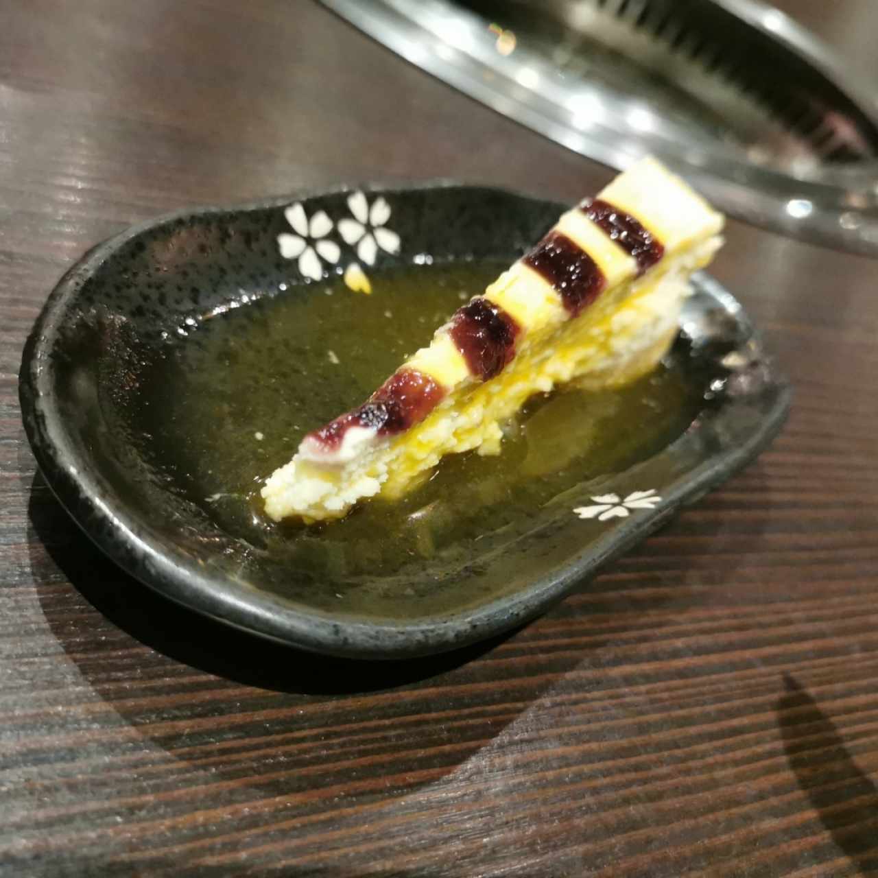 DESERTS - MAGURO CHEESECAKE