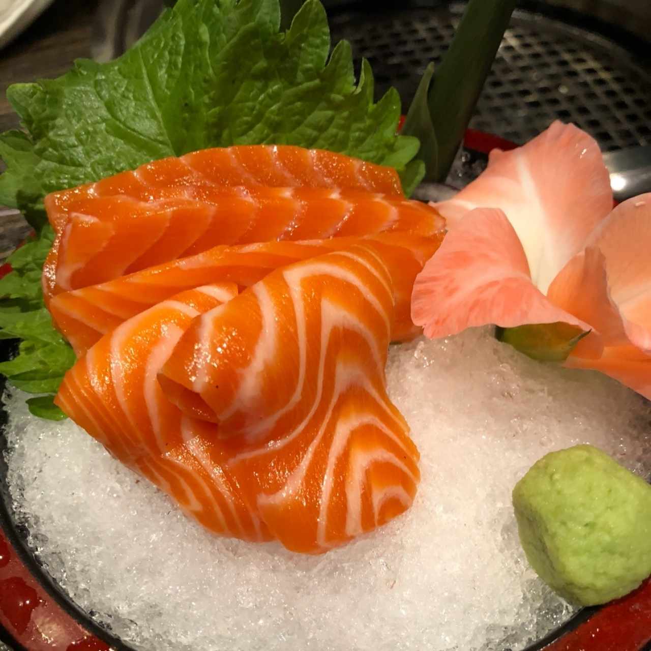 SAKE ( SALMON ) NIGIRI