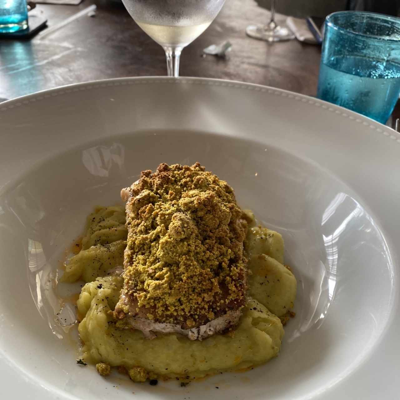 Corvina costra de pistachio