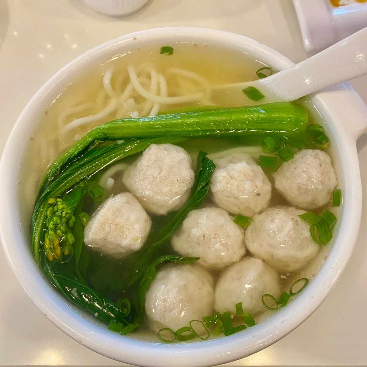 Sopa de bolitas de Pescado