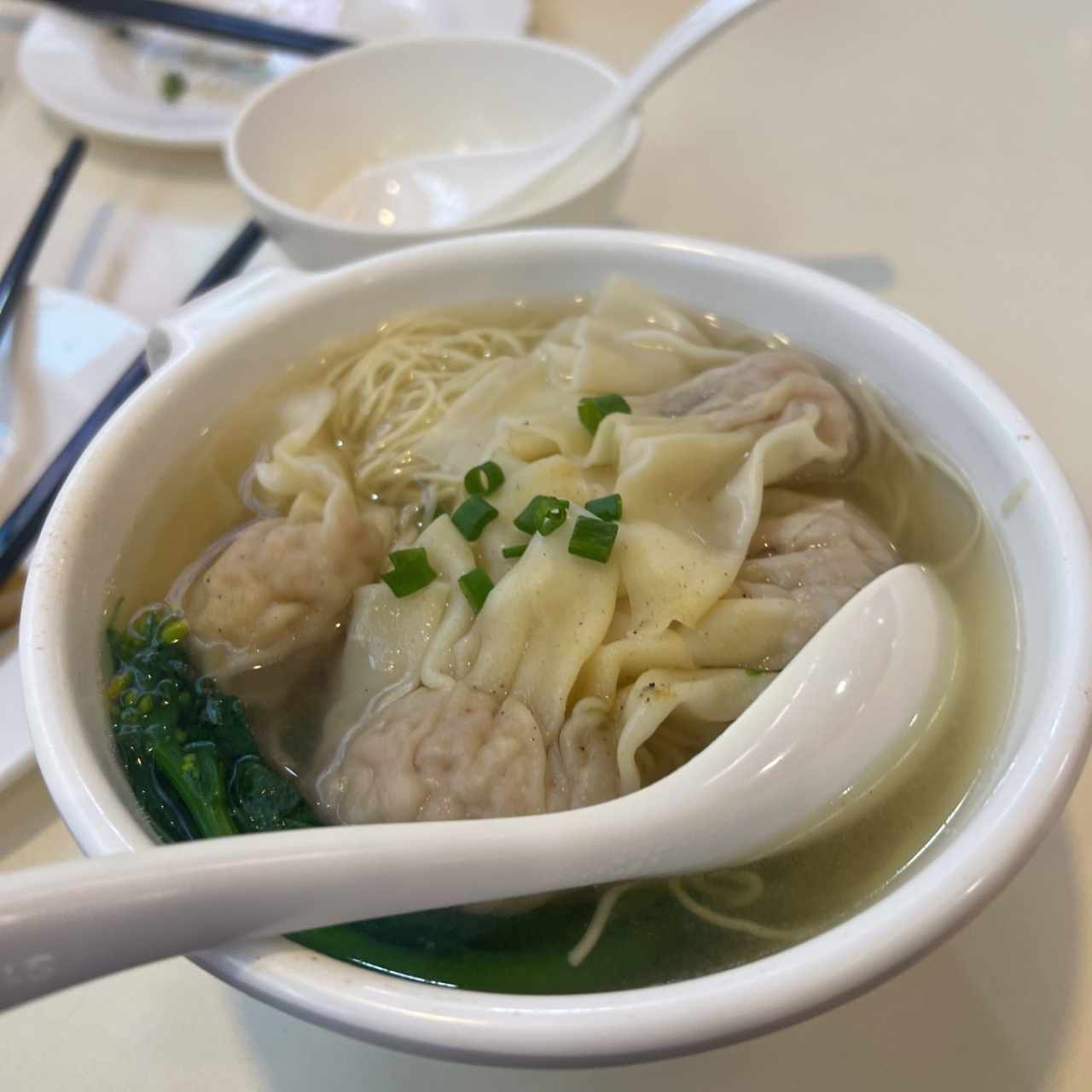 SOPA DE WANTON DE PUERCO