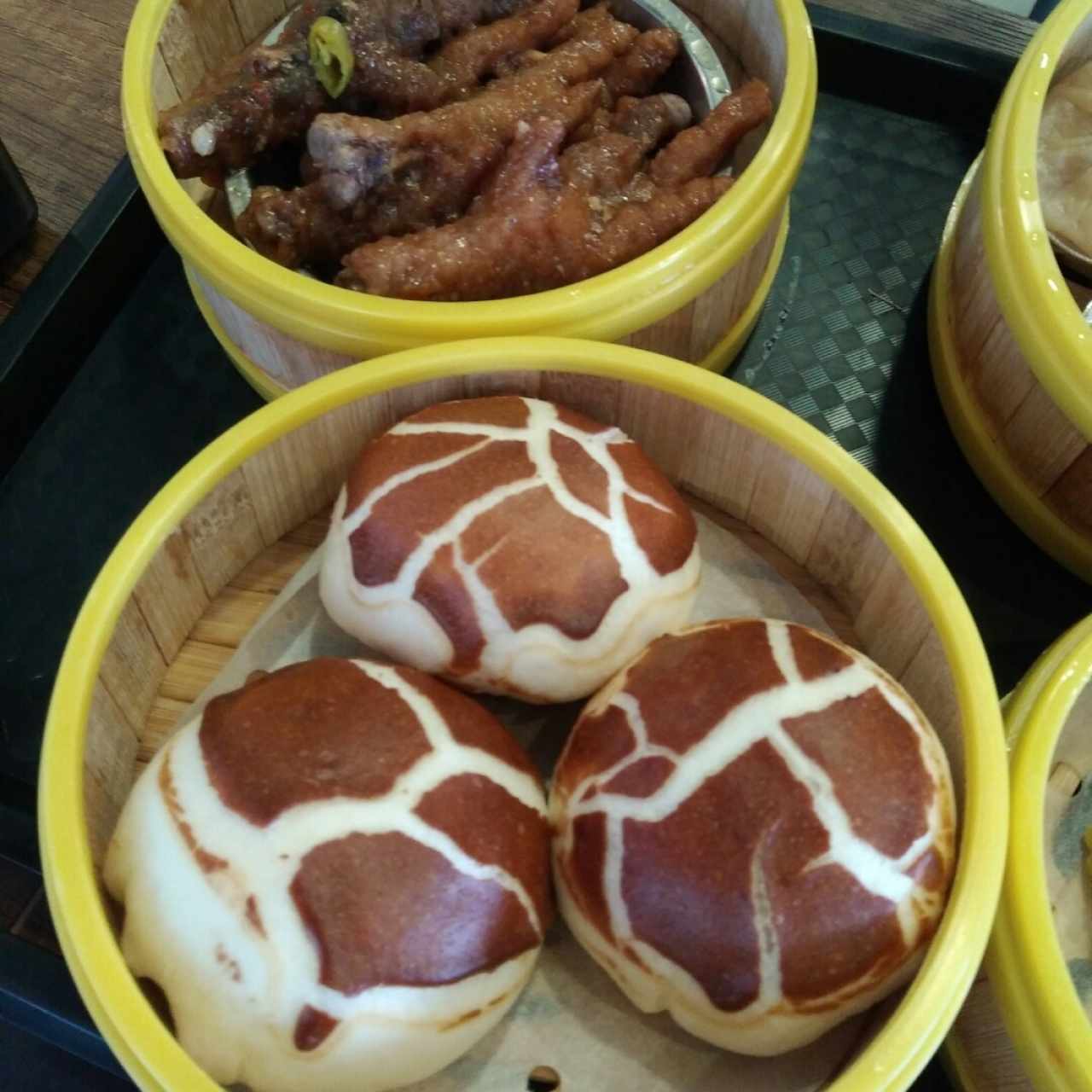 hampao de hongos y patitas de fenix