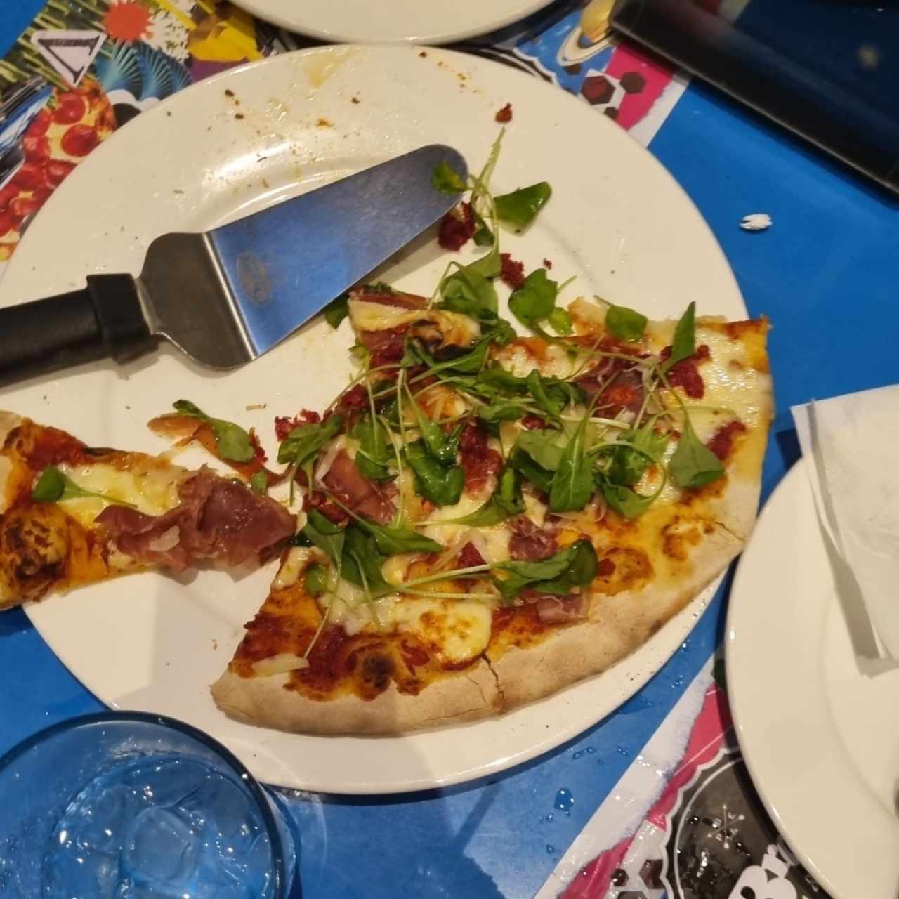 Pizza jamón serrano