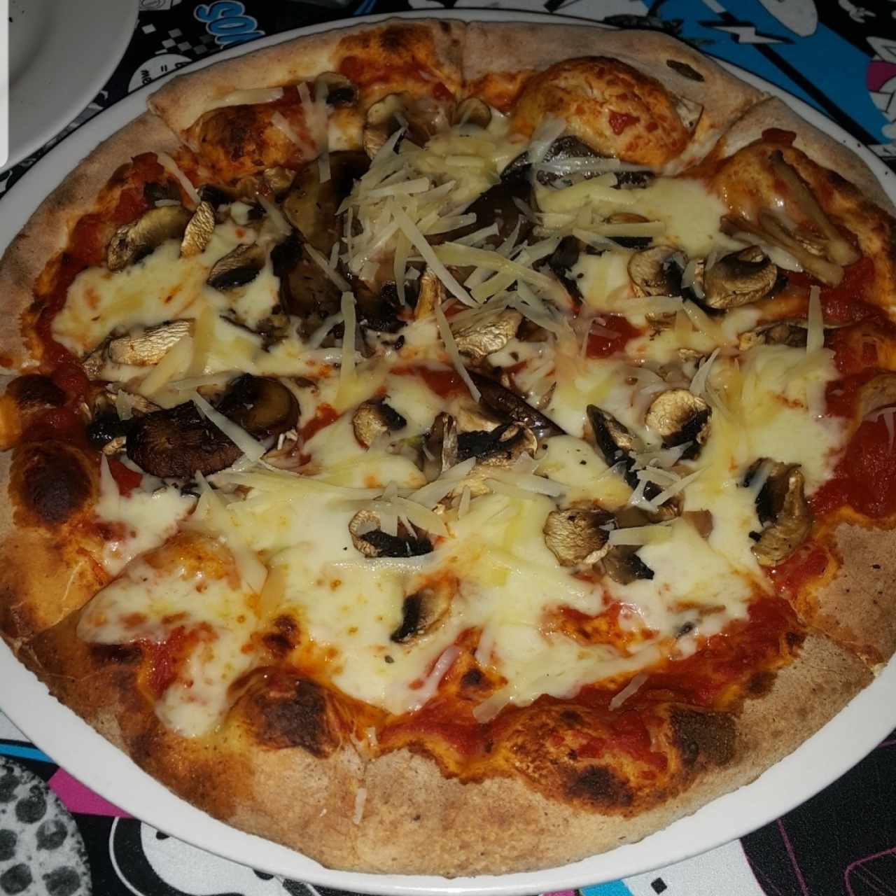 pizza con hongos