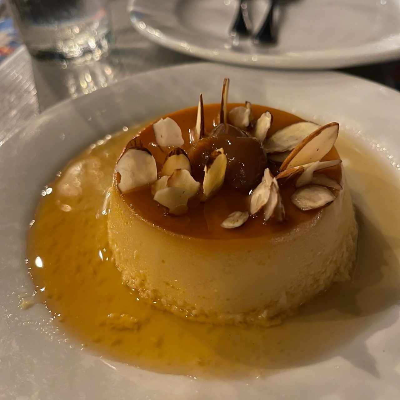 Flan casero con dulce de leche