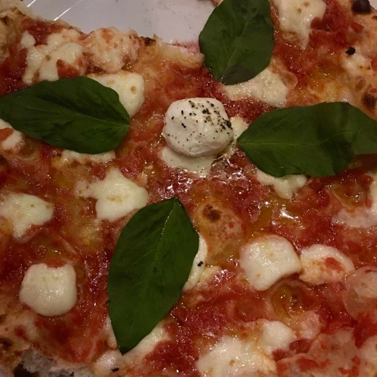 pizza napolitana di bufala