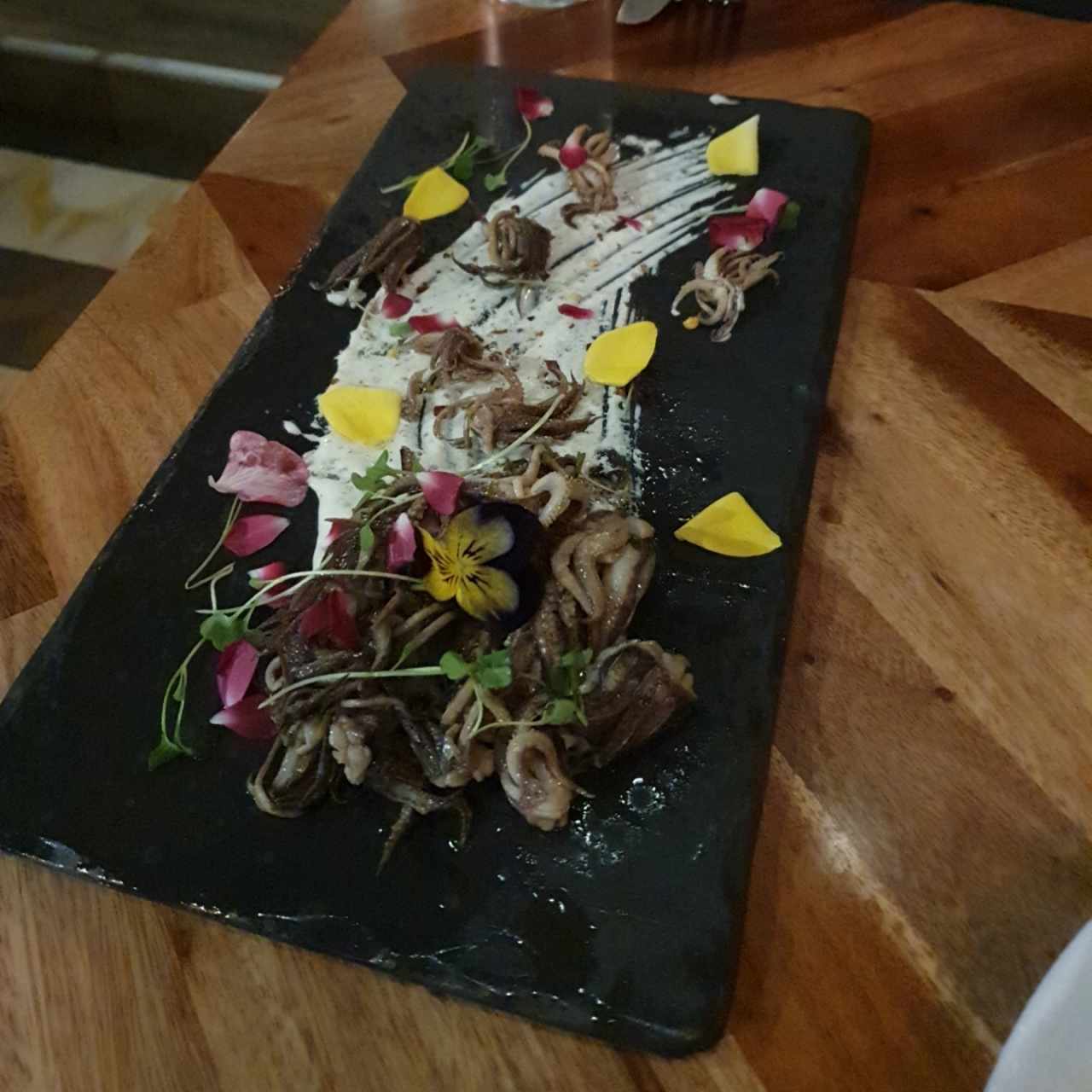 ANTIPASTO DI CALAMARI