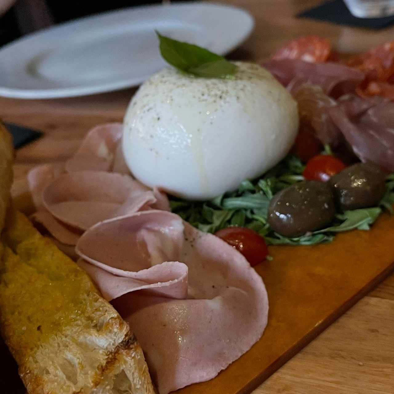 Antipasti - Burrata Antipasto Delux