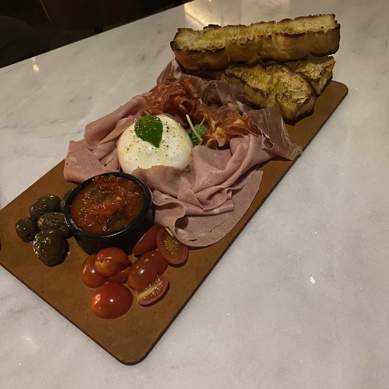 Antipasti - Burrata Antipasto Delux