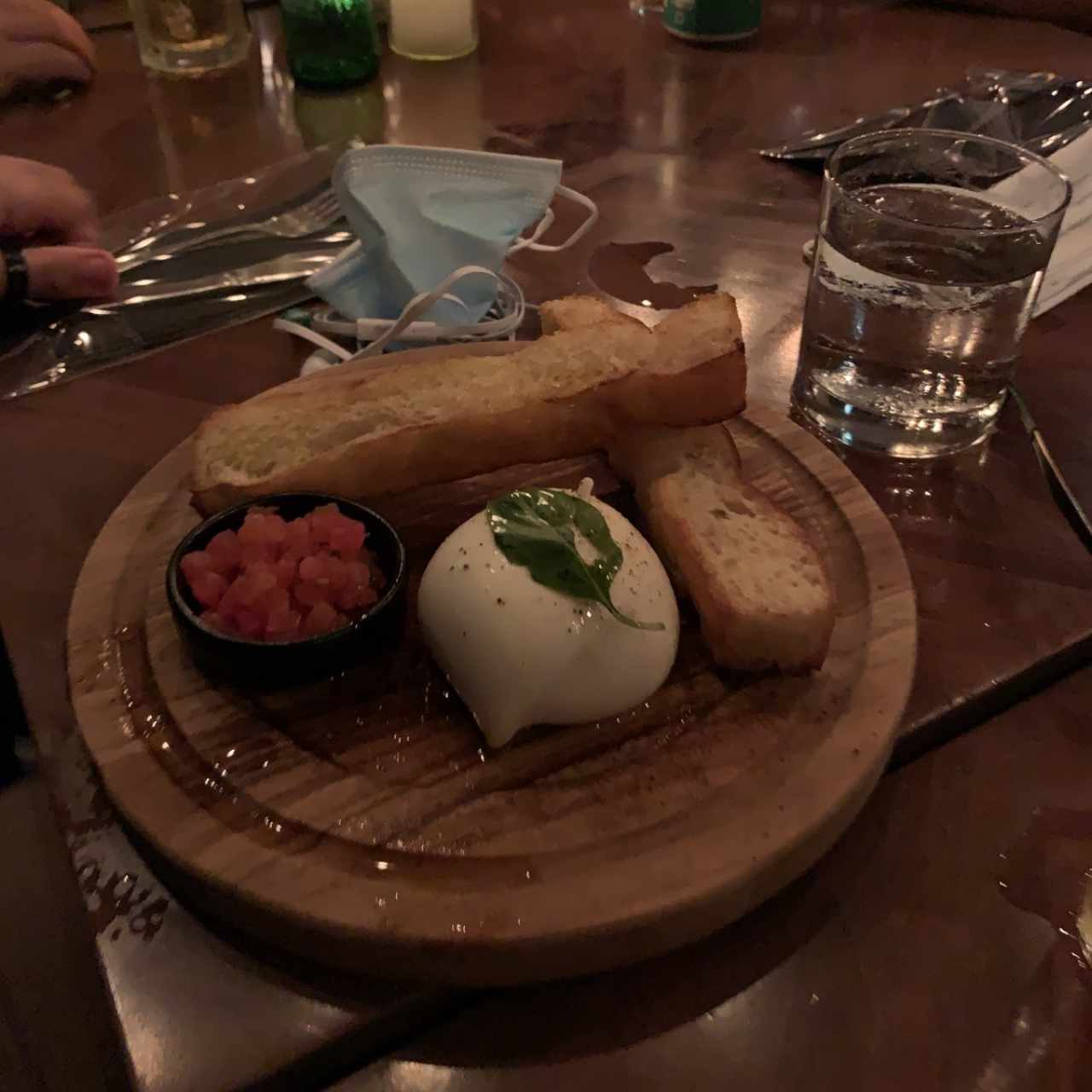 Antipasti - Burrata Semplice