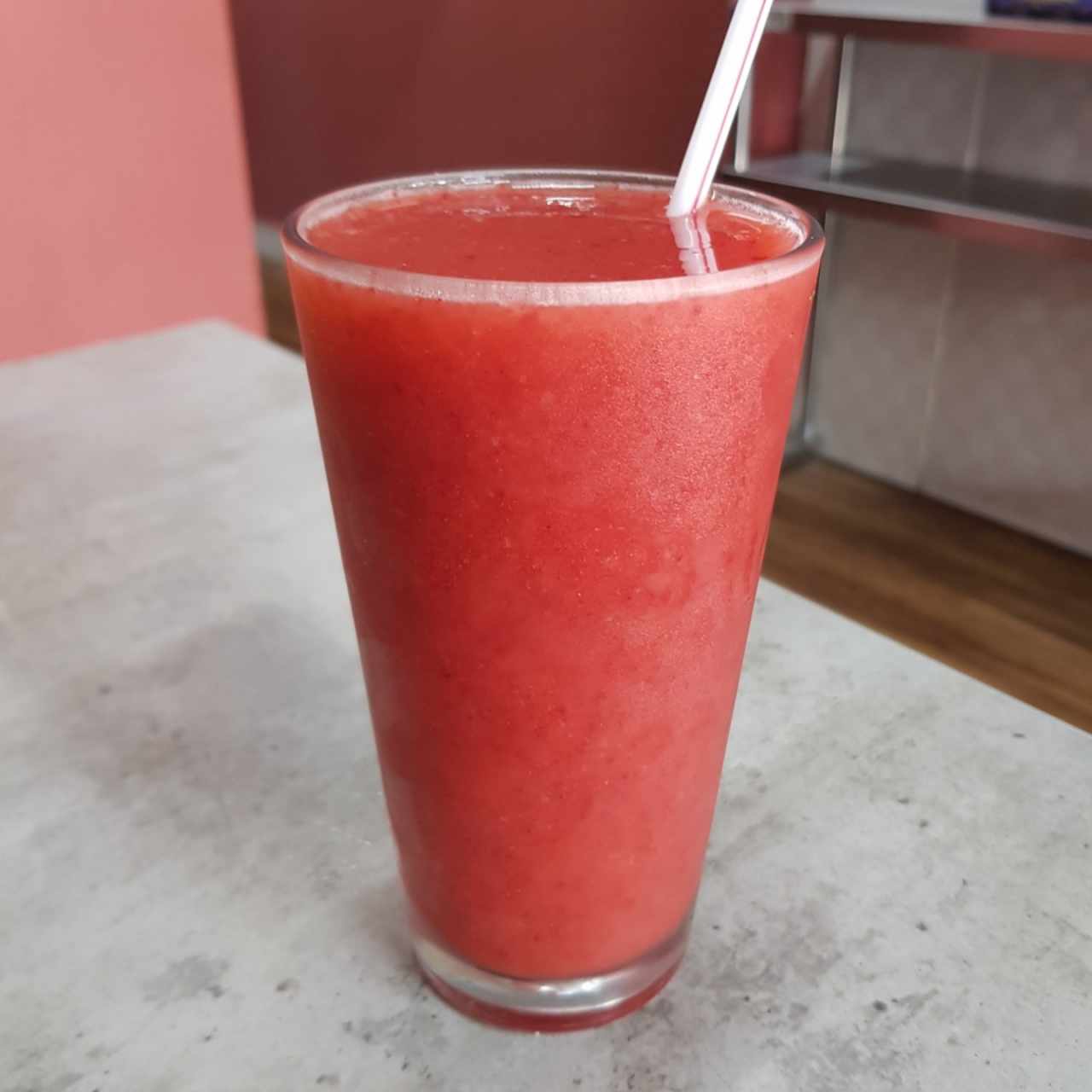 Jugo natural de fresa